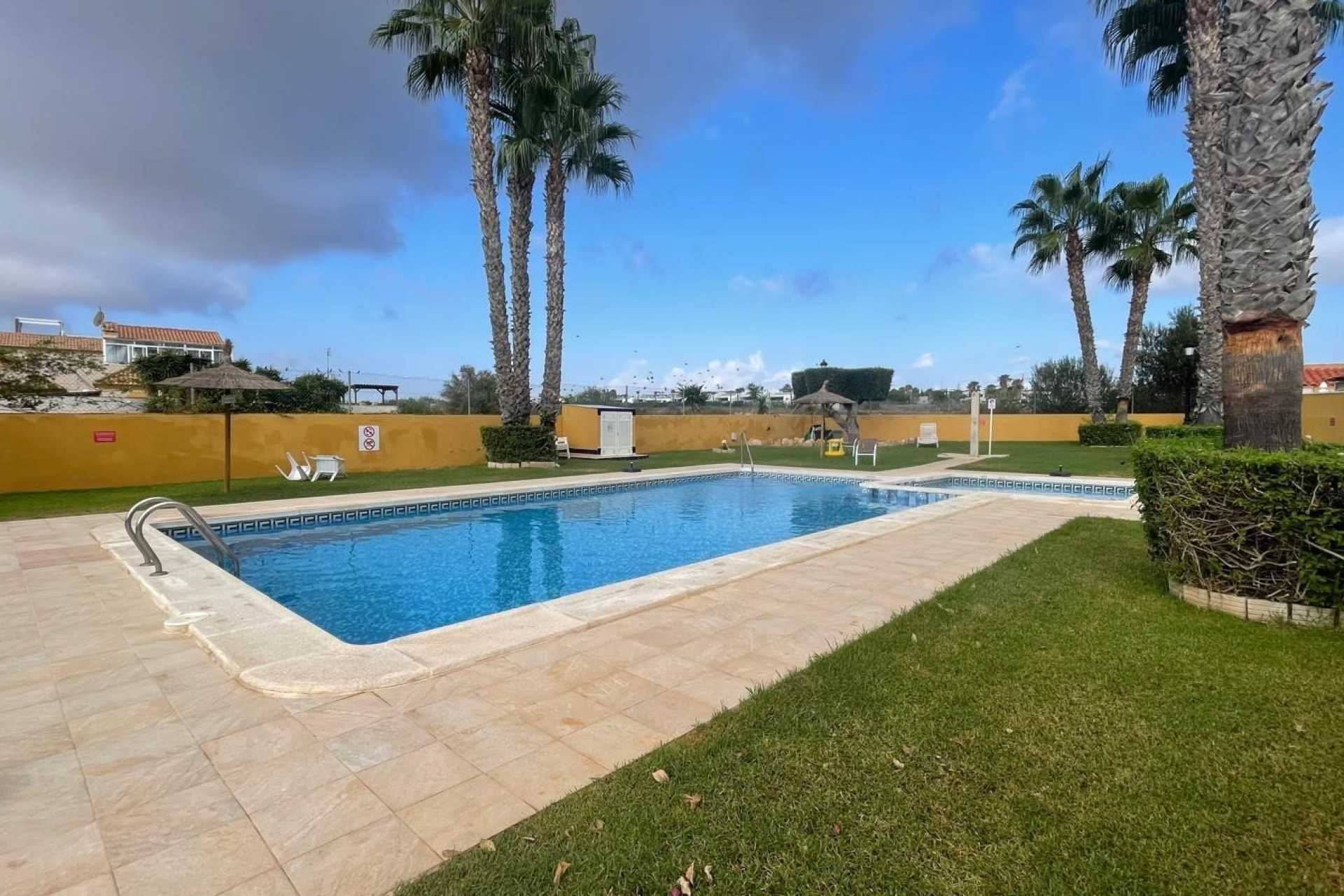 Resale - Townhouse - Orihuela Costa - Lomas de Cabo Roig