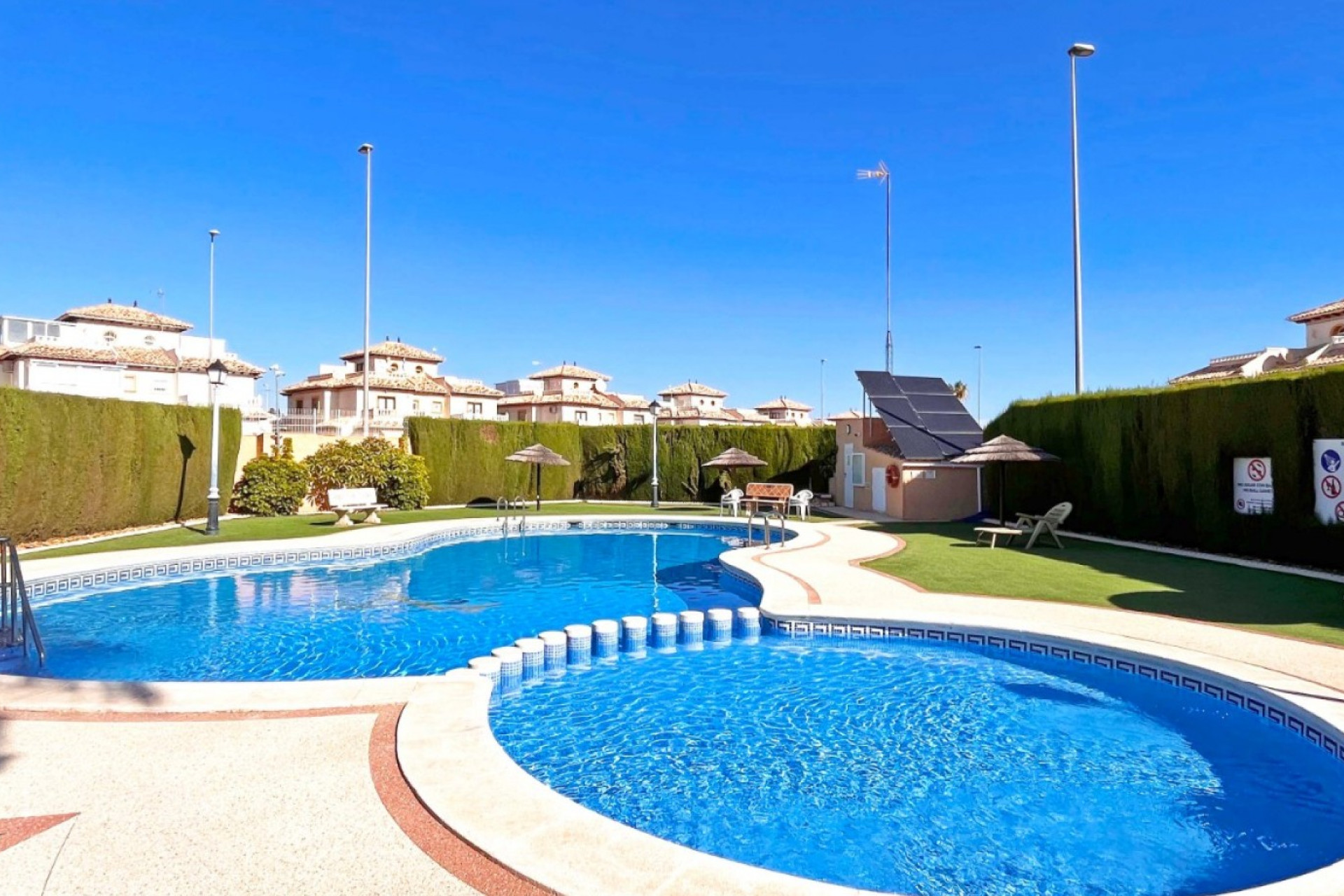 Resale - Townhouse - Orihuela Costa - Lomas de Cabo Roig