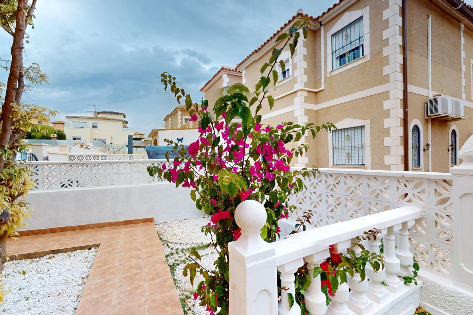 Resale - Townhouse - San Miguel de Salinas - BLUE LAGOON