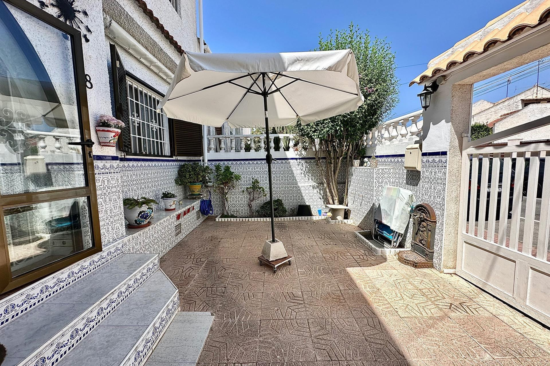 Resale - Townhouse - Torrevieja - Calas blanca