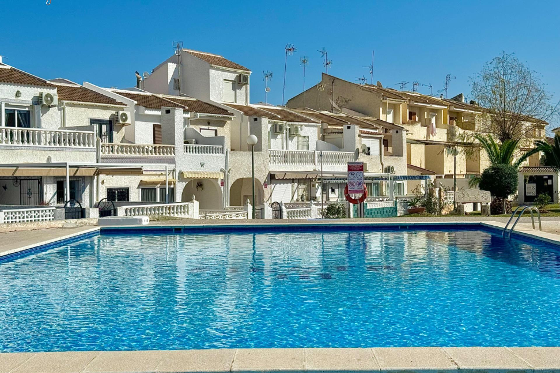 Resale - Townhouse - Torrevieja - Calas blanca