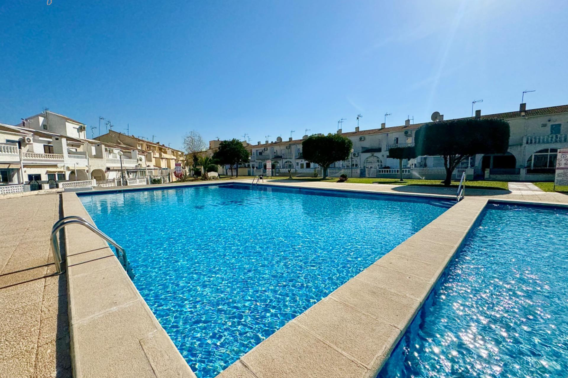 Resale - Townhouse - Torrevieja - Calas blanca