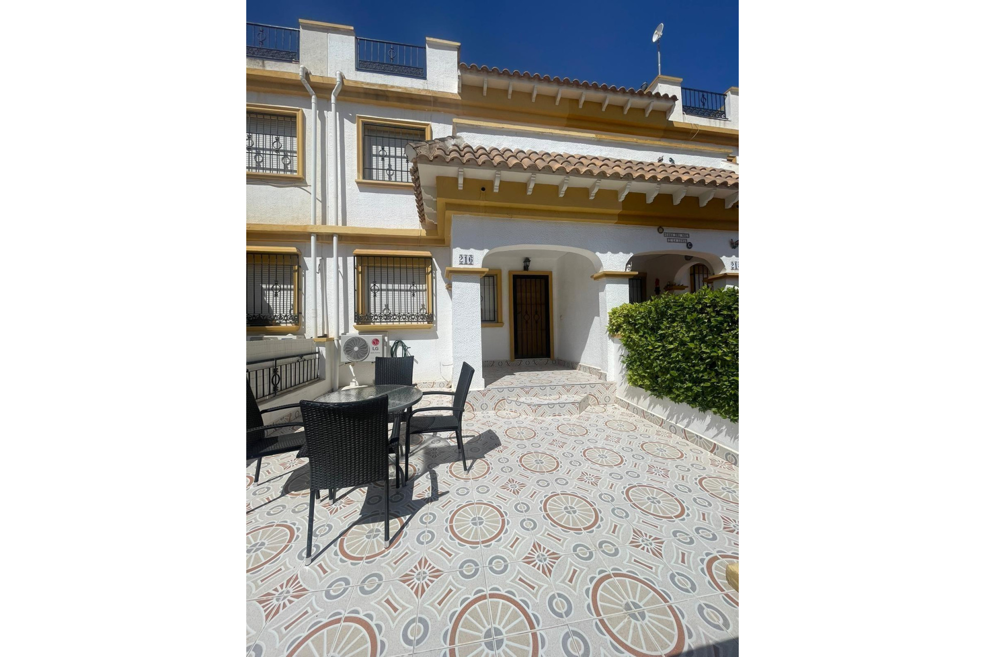 Resale - Townhouse - Torrevieja - Doña ines