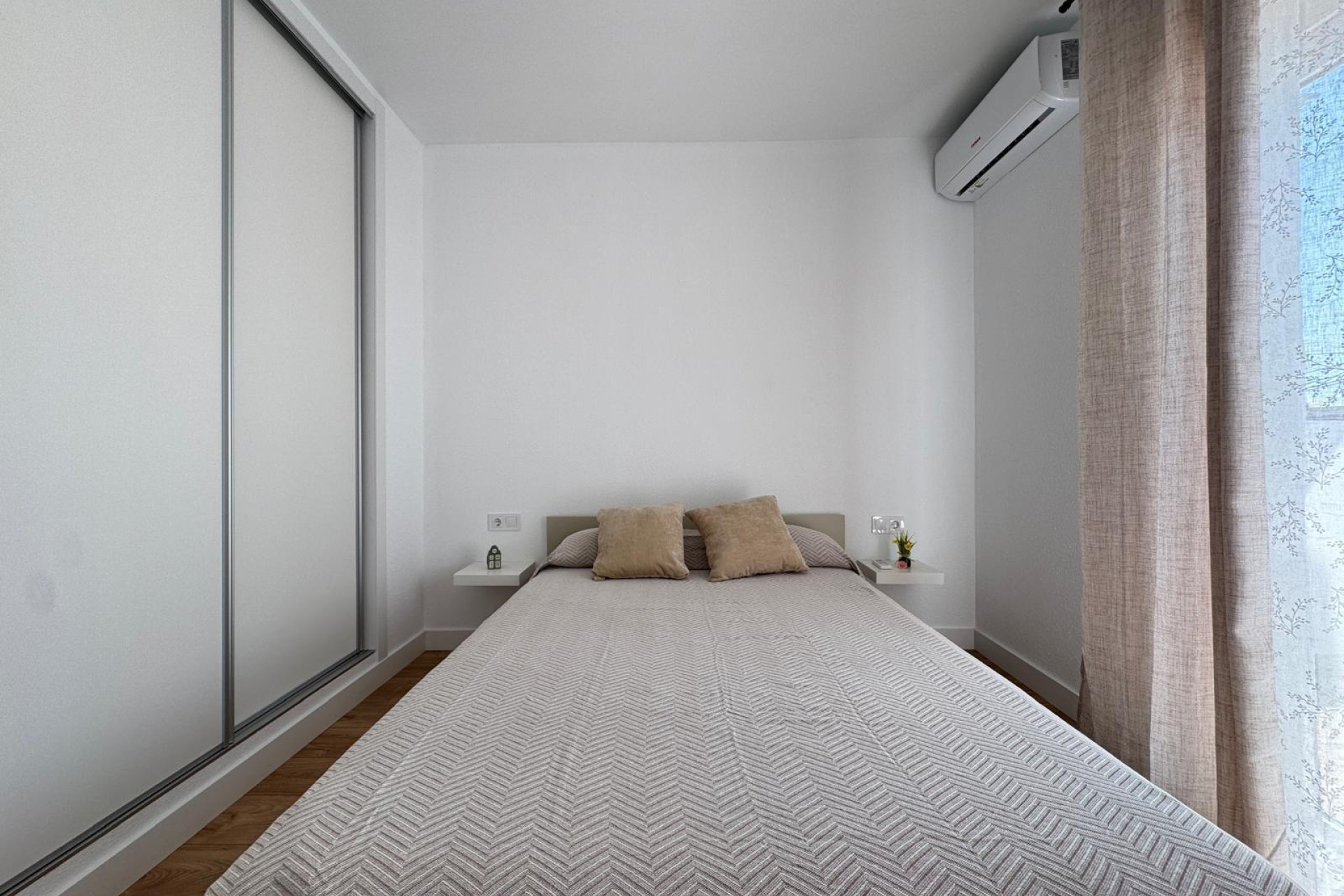 Resale - Townhouse - Torrevieja - Playa del Cura