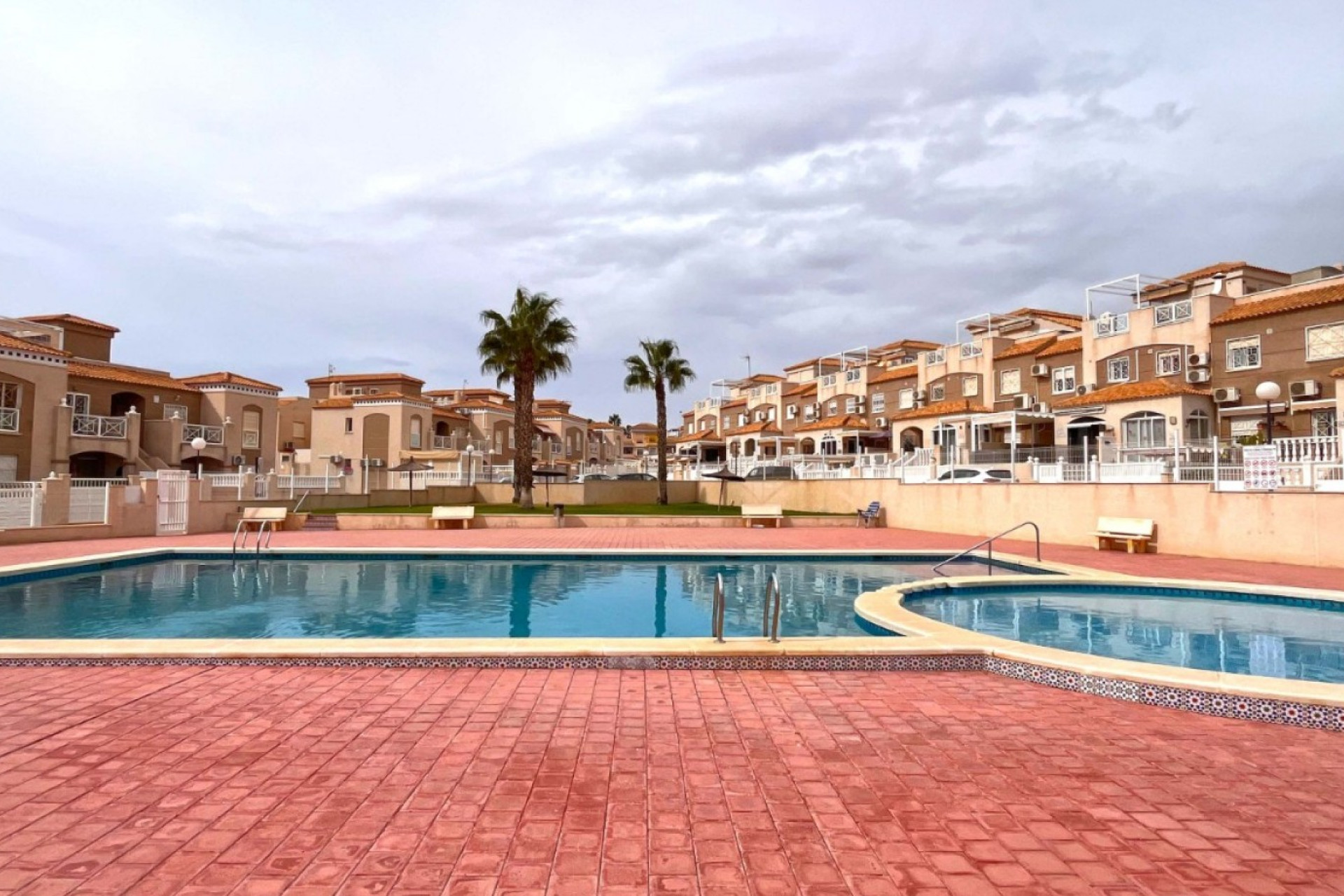 Resale - Townhouse - Torrevieja - Torrelamata - La Mata