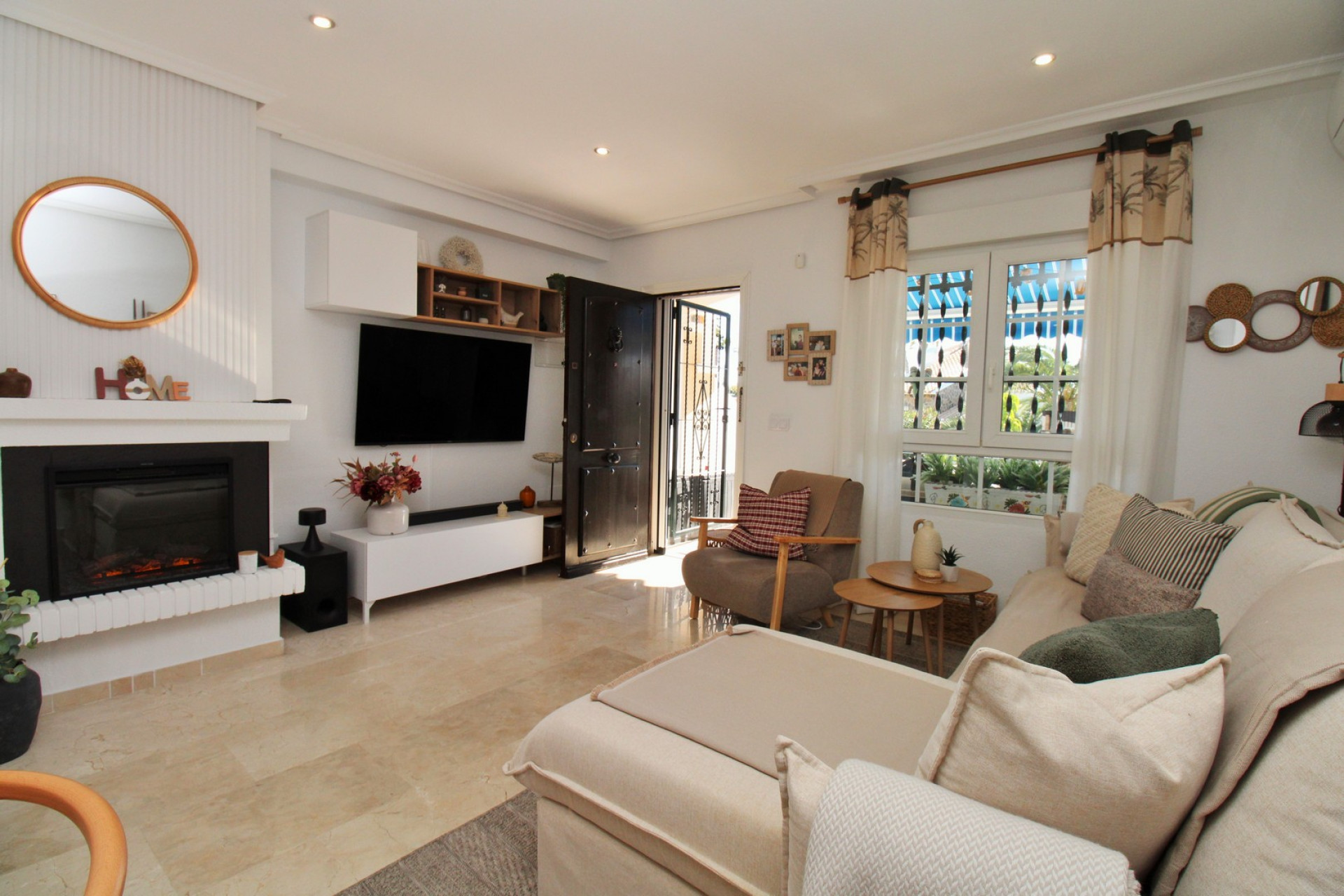 Resale - Townhouse - Villamartin - Las Violetas