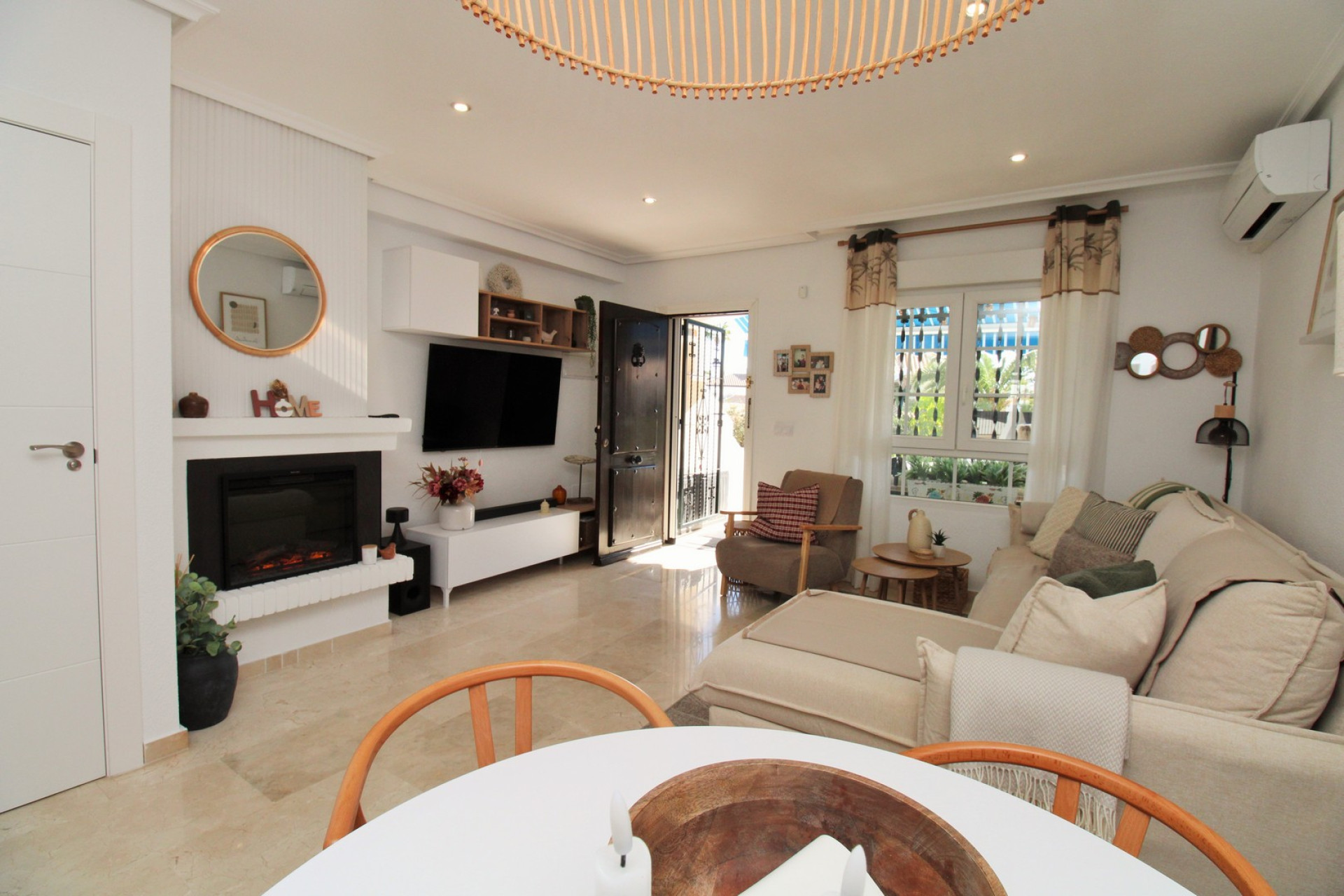 Resale - Townhouse - Villamartin - Las Violetas