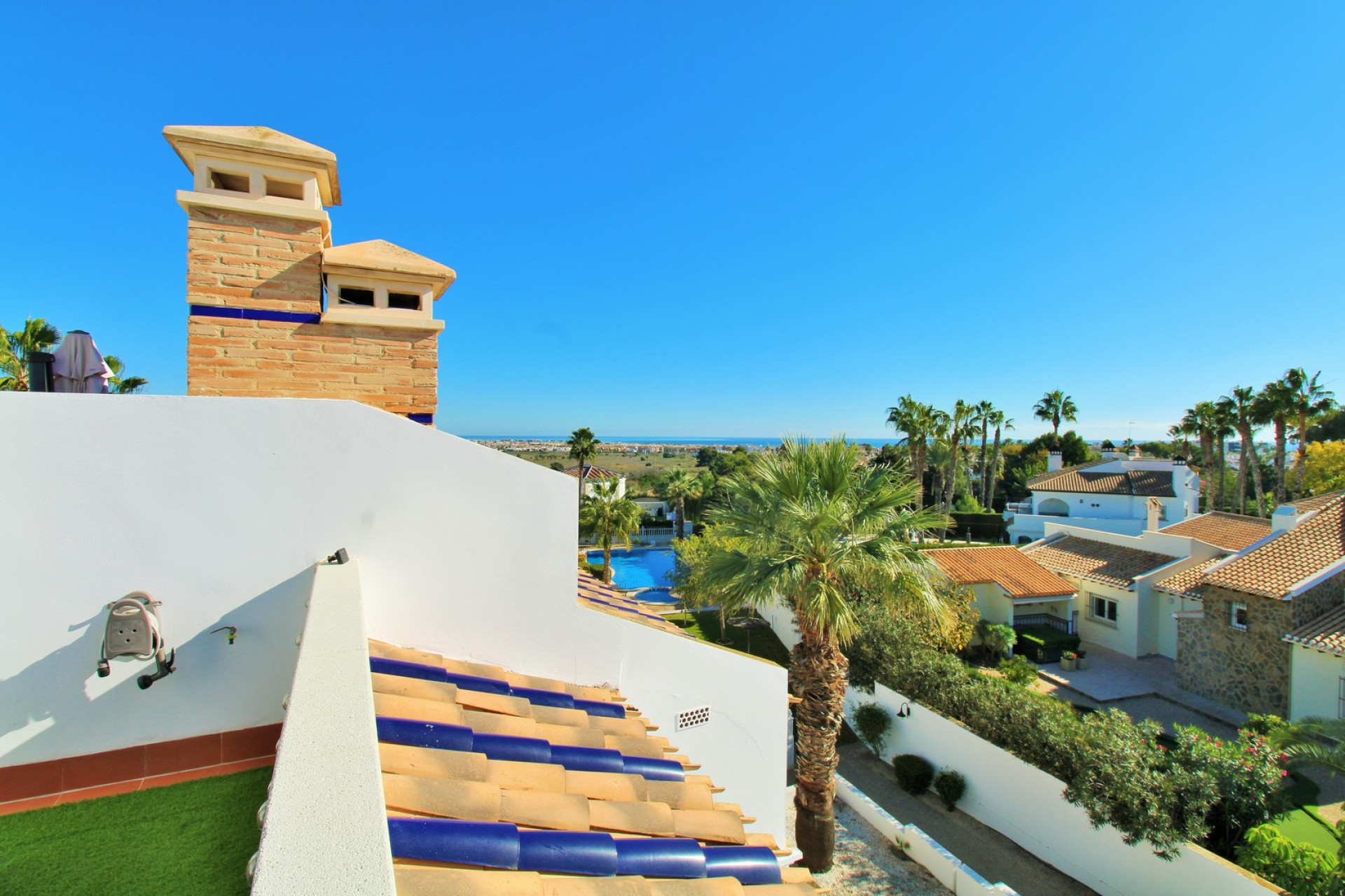 Resale - Townhouse - Villamartin - Las Violetas