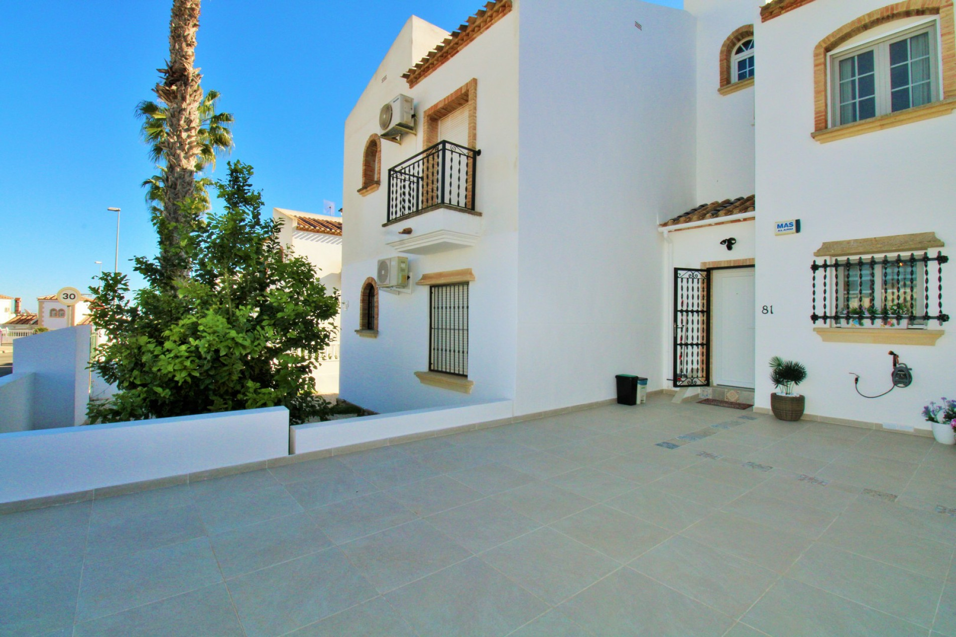 Resale - Townhouse - Villamartin - Las Violetas