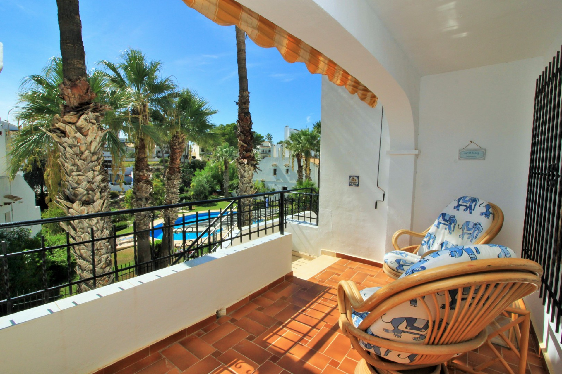 Resale - Townhouse - Villamartin