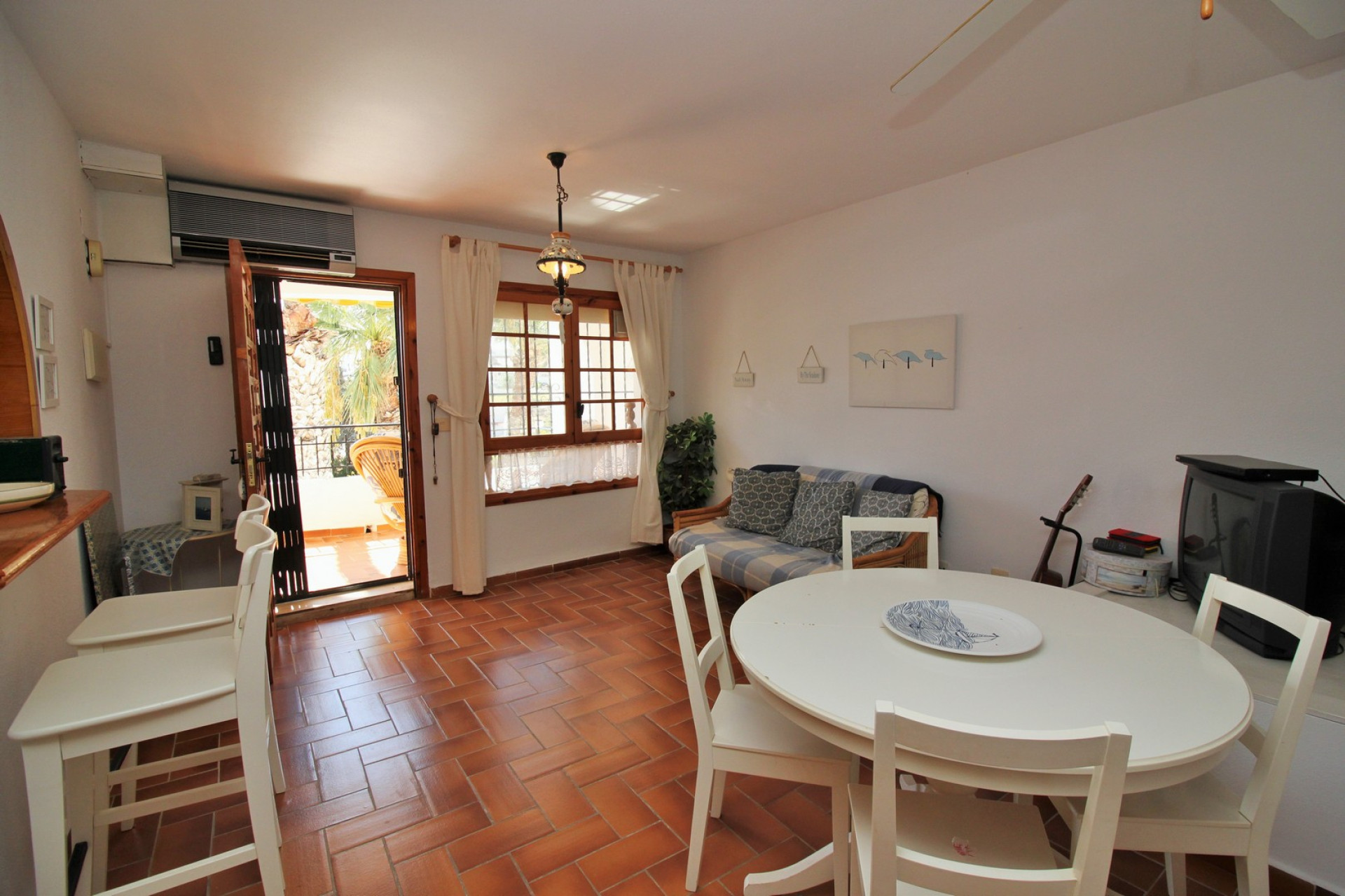 Resale - Townhouse - Villamartin