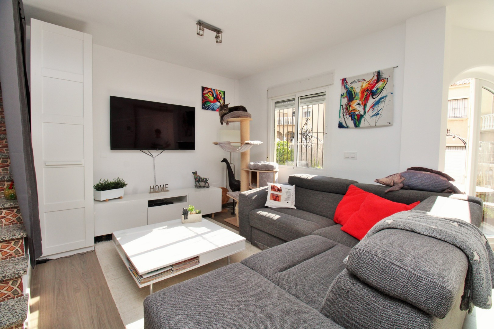 Resale - Townhouse - Villamartin