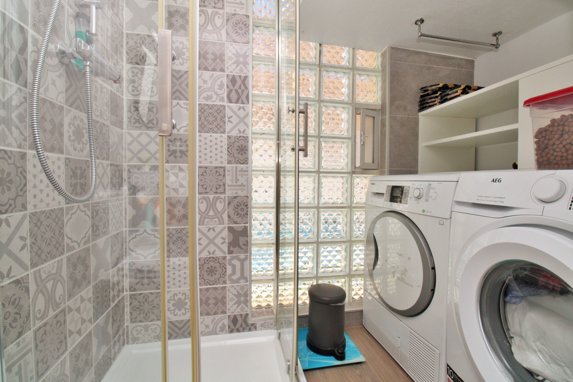 Resale - Townhouse - Villamartin