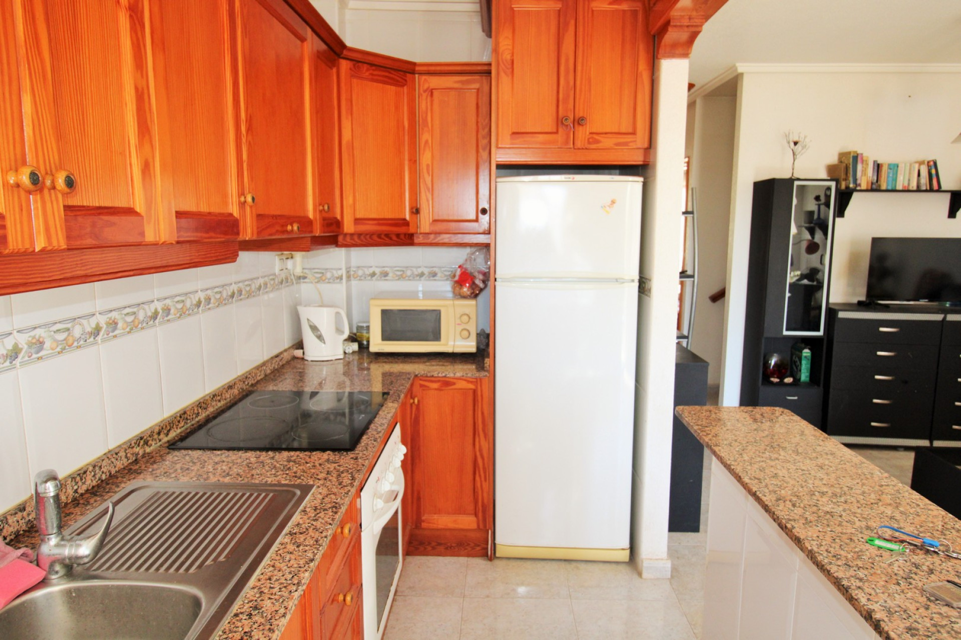 Resale - Townhouse - Villamartin