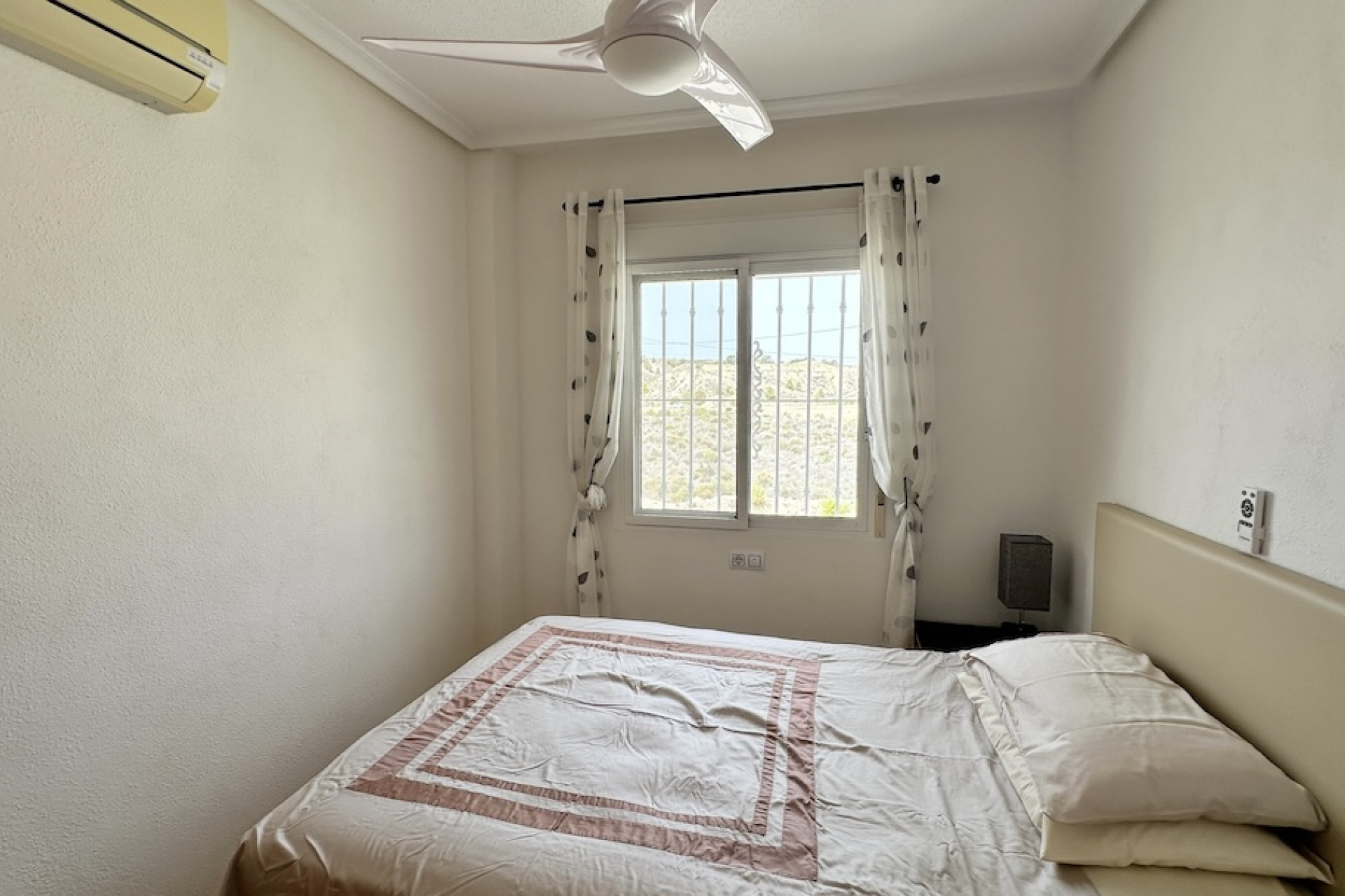 Resale - Villa - ABANILLA