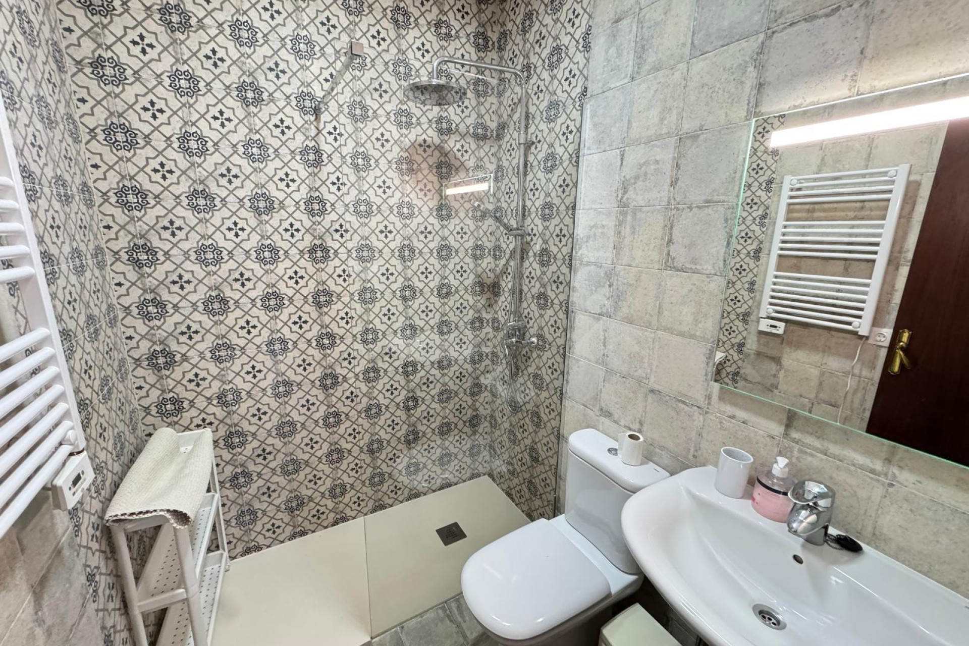 Resale - Villa - Cabo Roig - MUY CERCA DE LA PLAYA