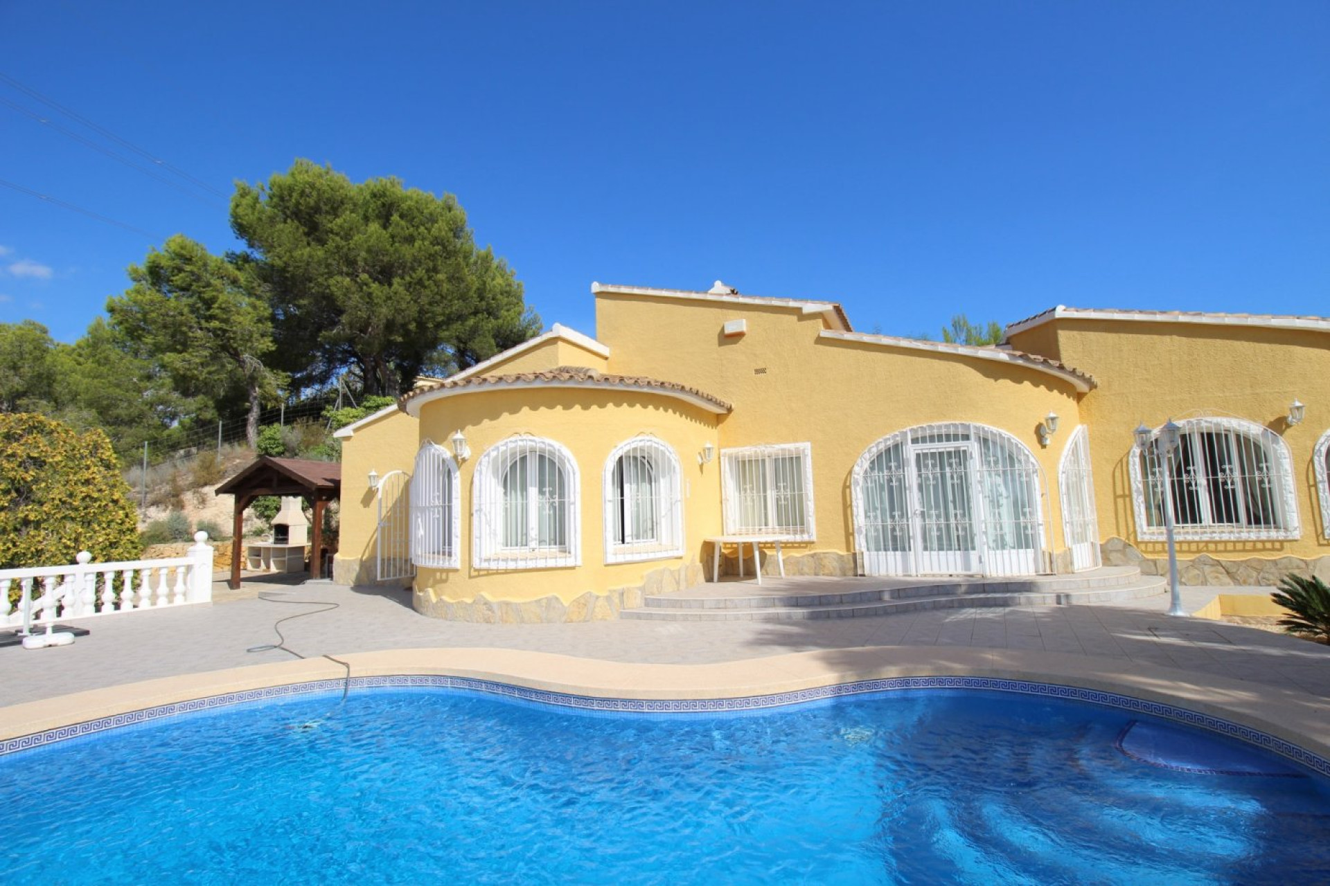 Resale - Villa - Calpe - Empedrola