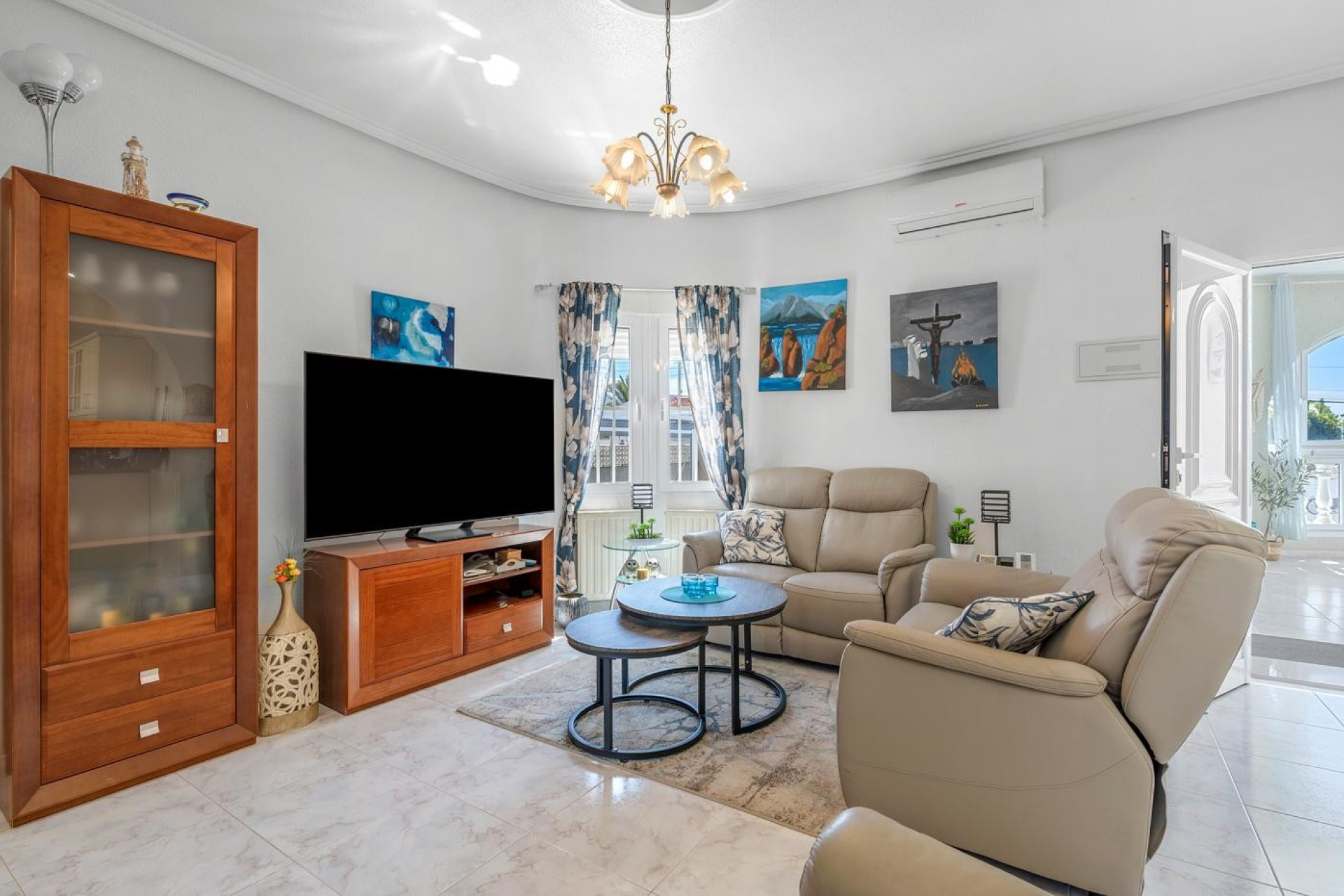 Resale - Villa - Ciudad Quesada - Central Quesada