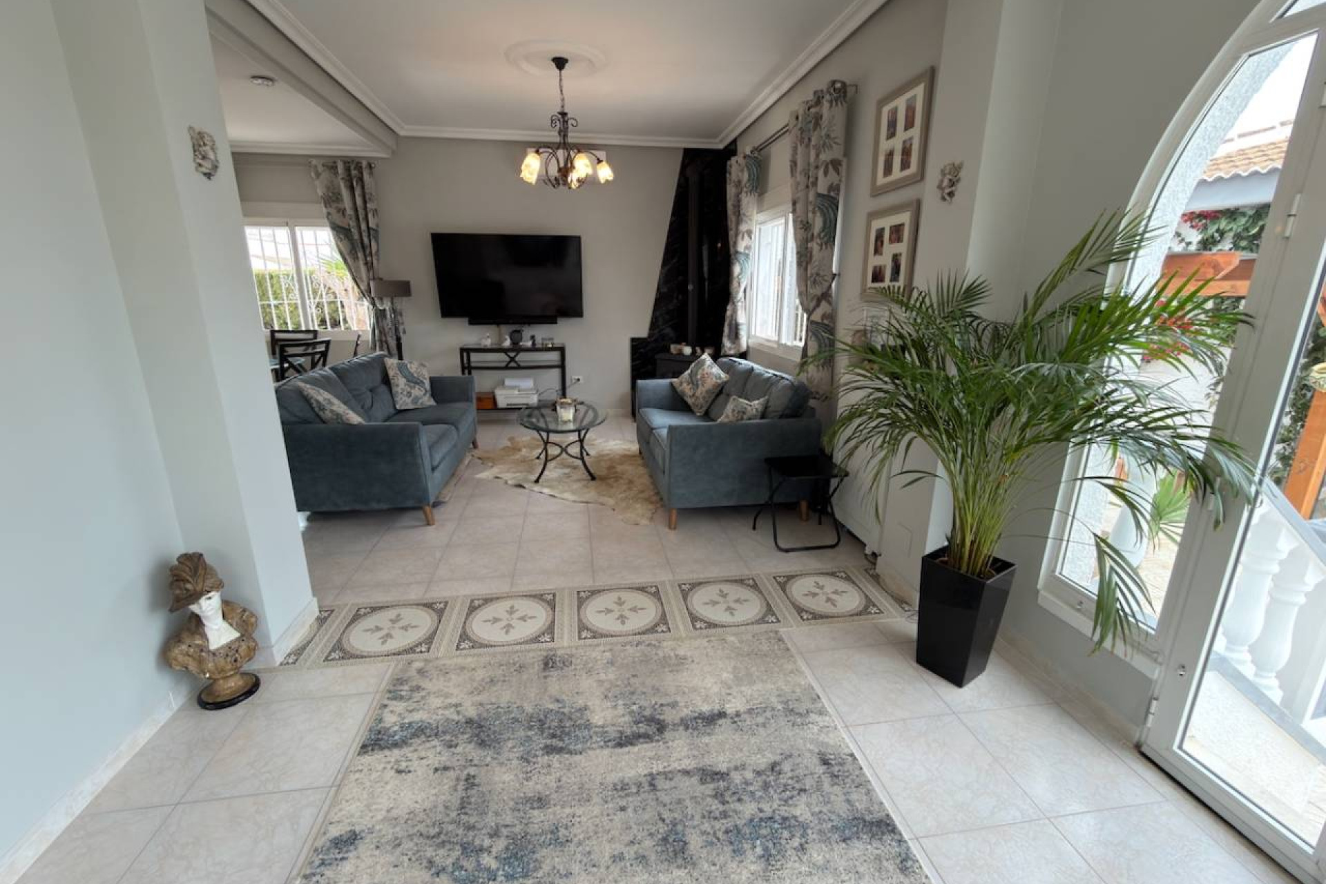 Resale - Villa - Ciudad Quesada