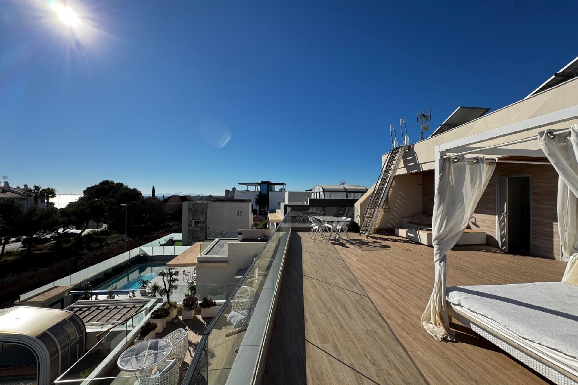 Resale - Villa de Lujo - Orihuela Costa - Campoamor