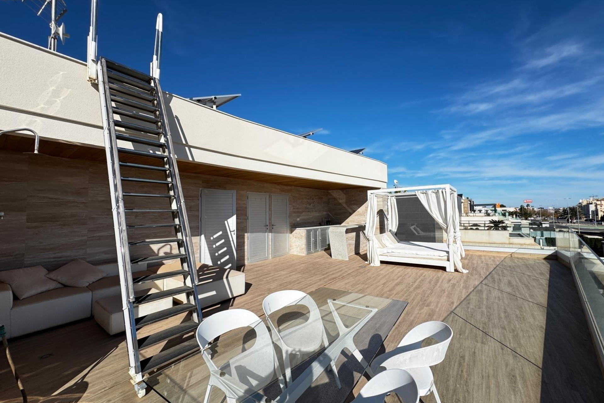 Resale - Villa de Lujo - Orihuela Costa - Campoamor