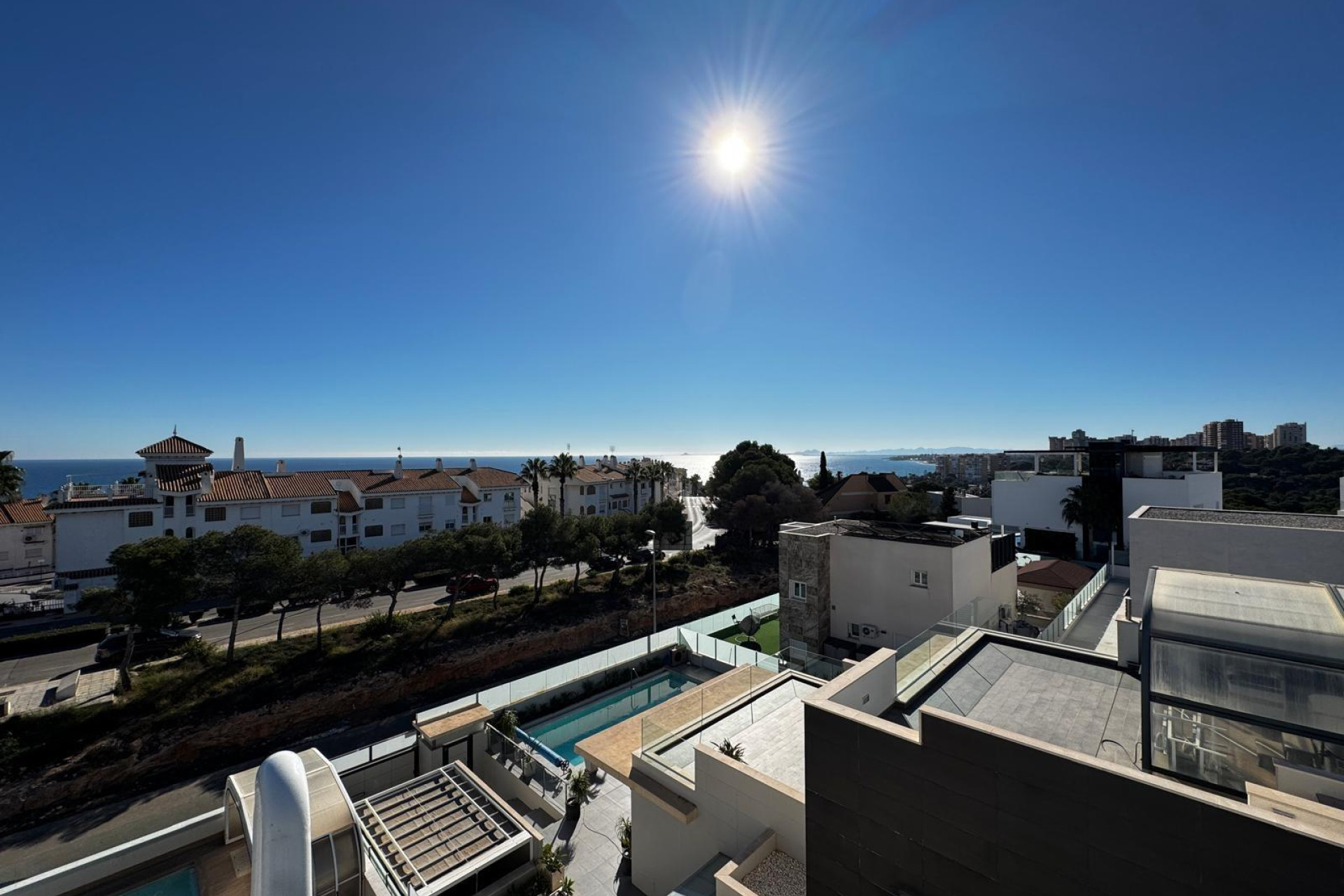 Resale - Villa de Lujo - Orihuela Costa - Campoamor