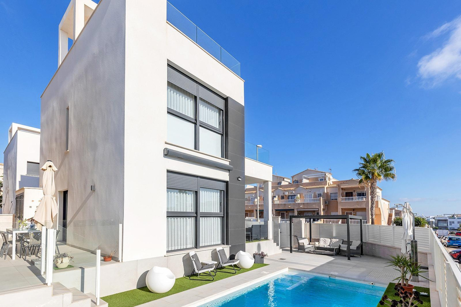 Resale - Villa de Lujo - Orihuela Costa - La Ciñuelica