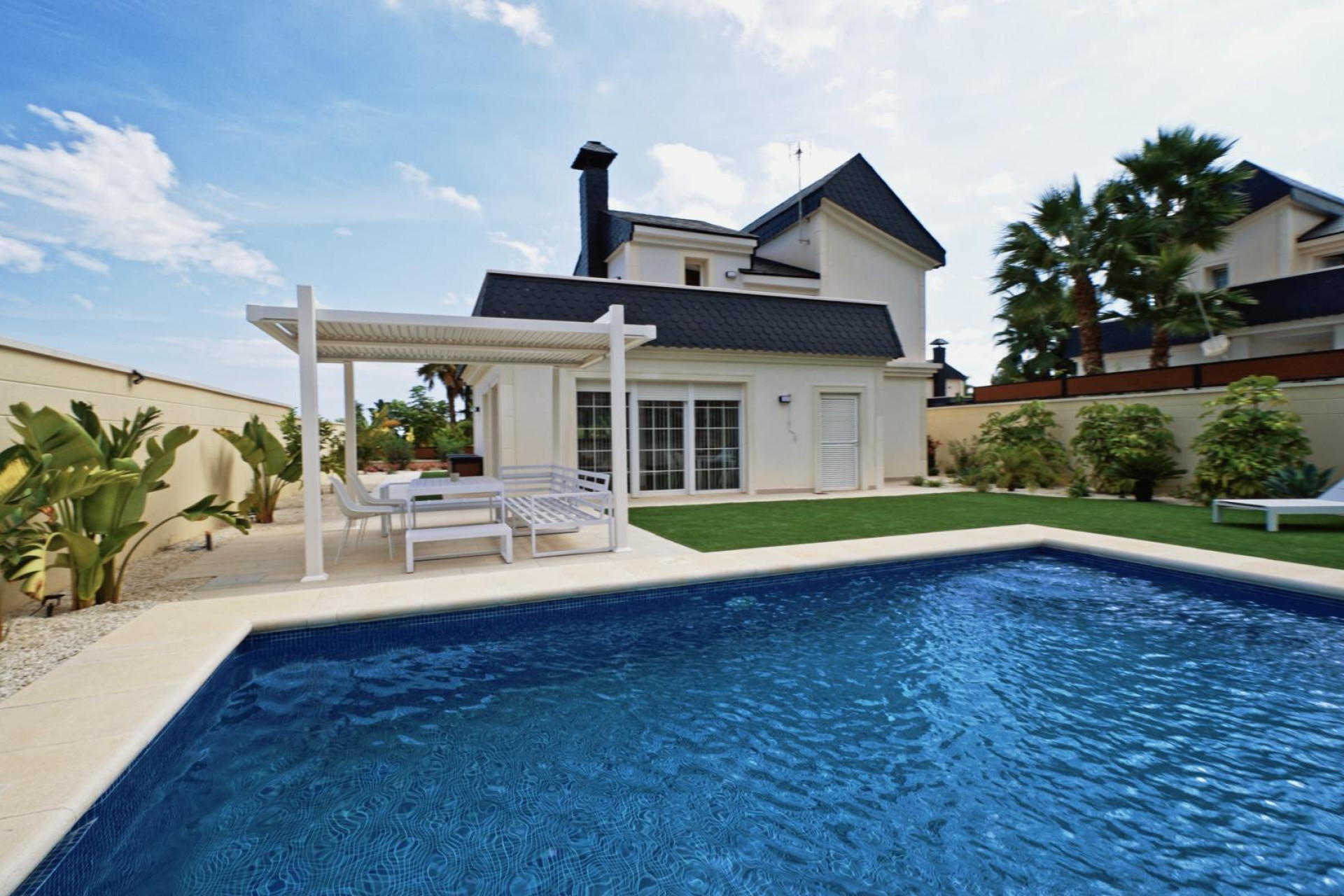 Resale - Villa de Lujo - Polop - Urbanizaciones