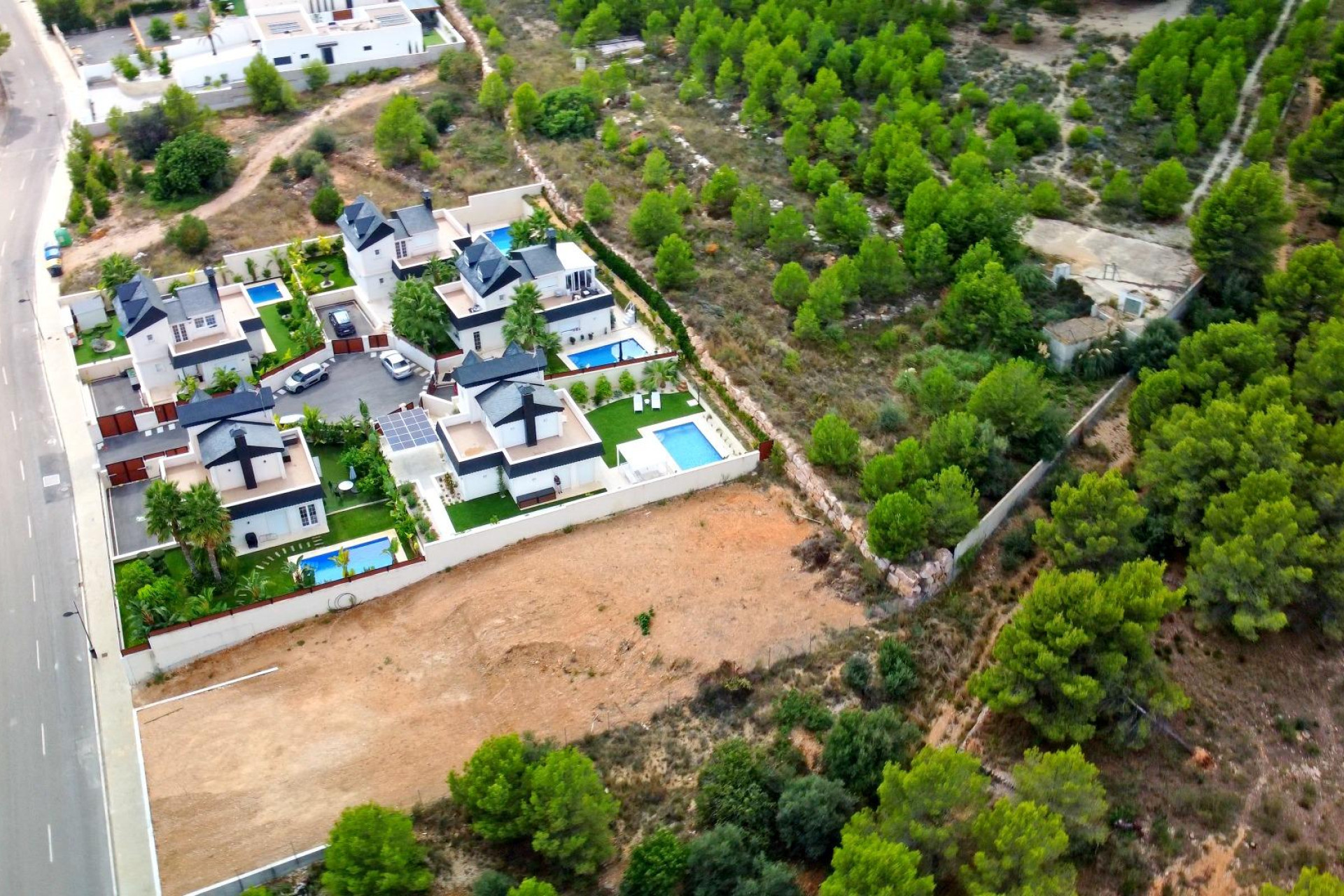 Resale - Villa de Lujo - Polop - Urbanizaciones