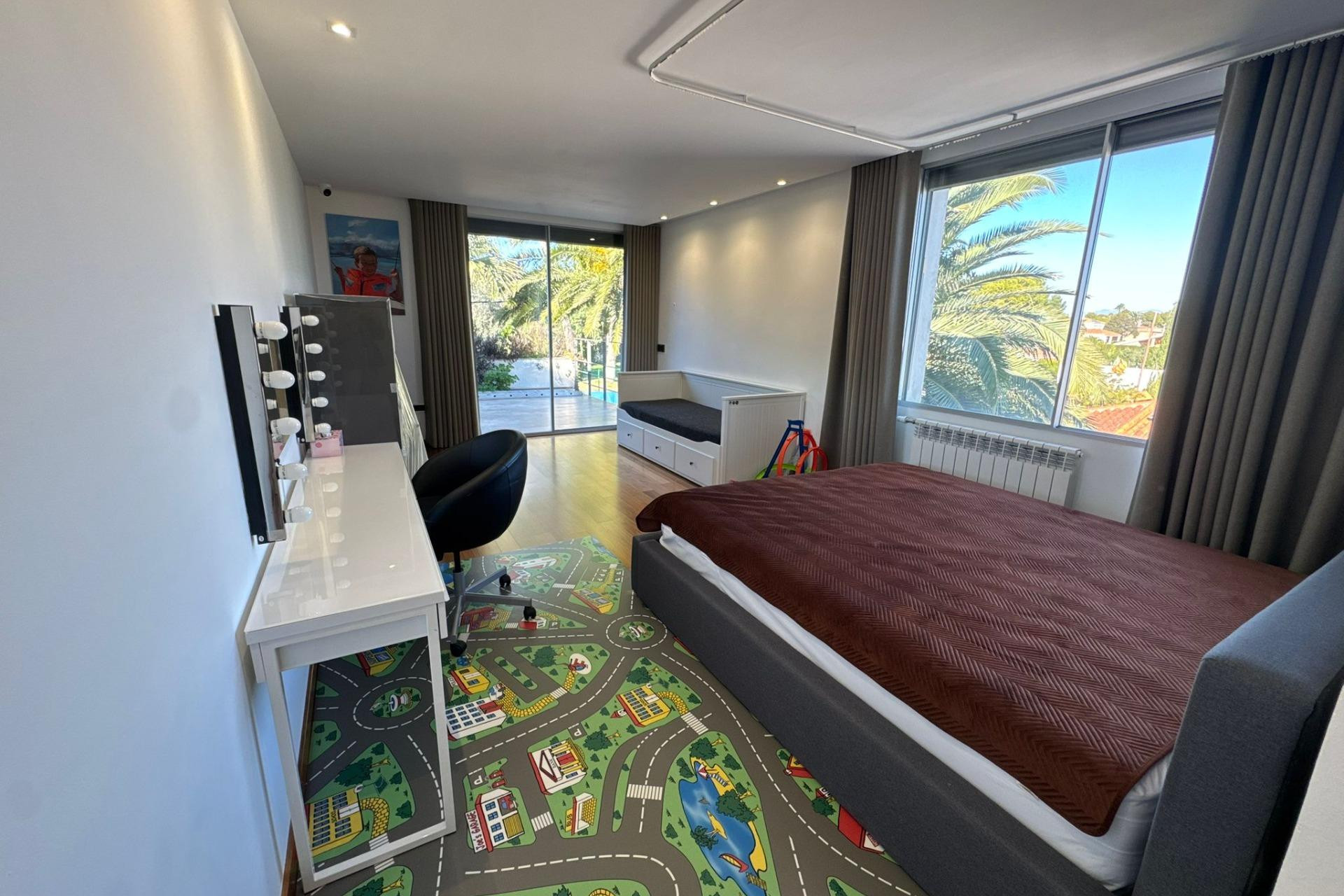 Resale - Villa de Lujo - Riba - Roja de Turia - Montealcedo