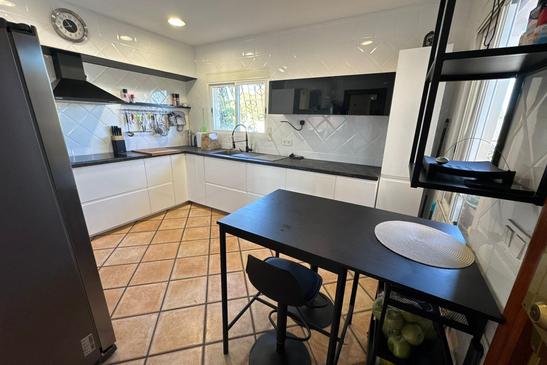 Resale - Villa de Lujo - Riba - Roja de Turia - Montealcedo