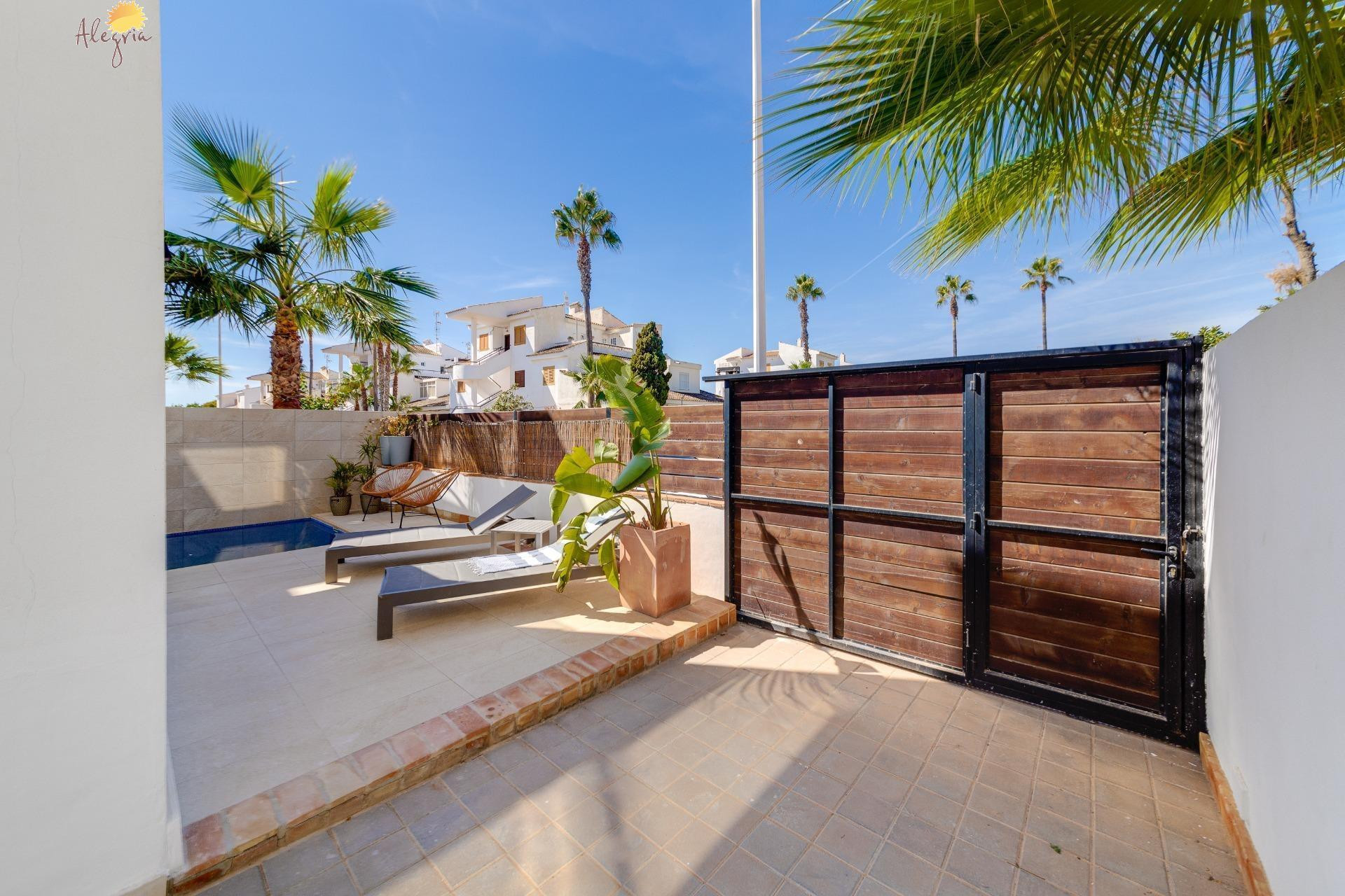 Resale - Villa de Lujo - Torrevieja - Rosaleda-los frutales