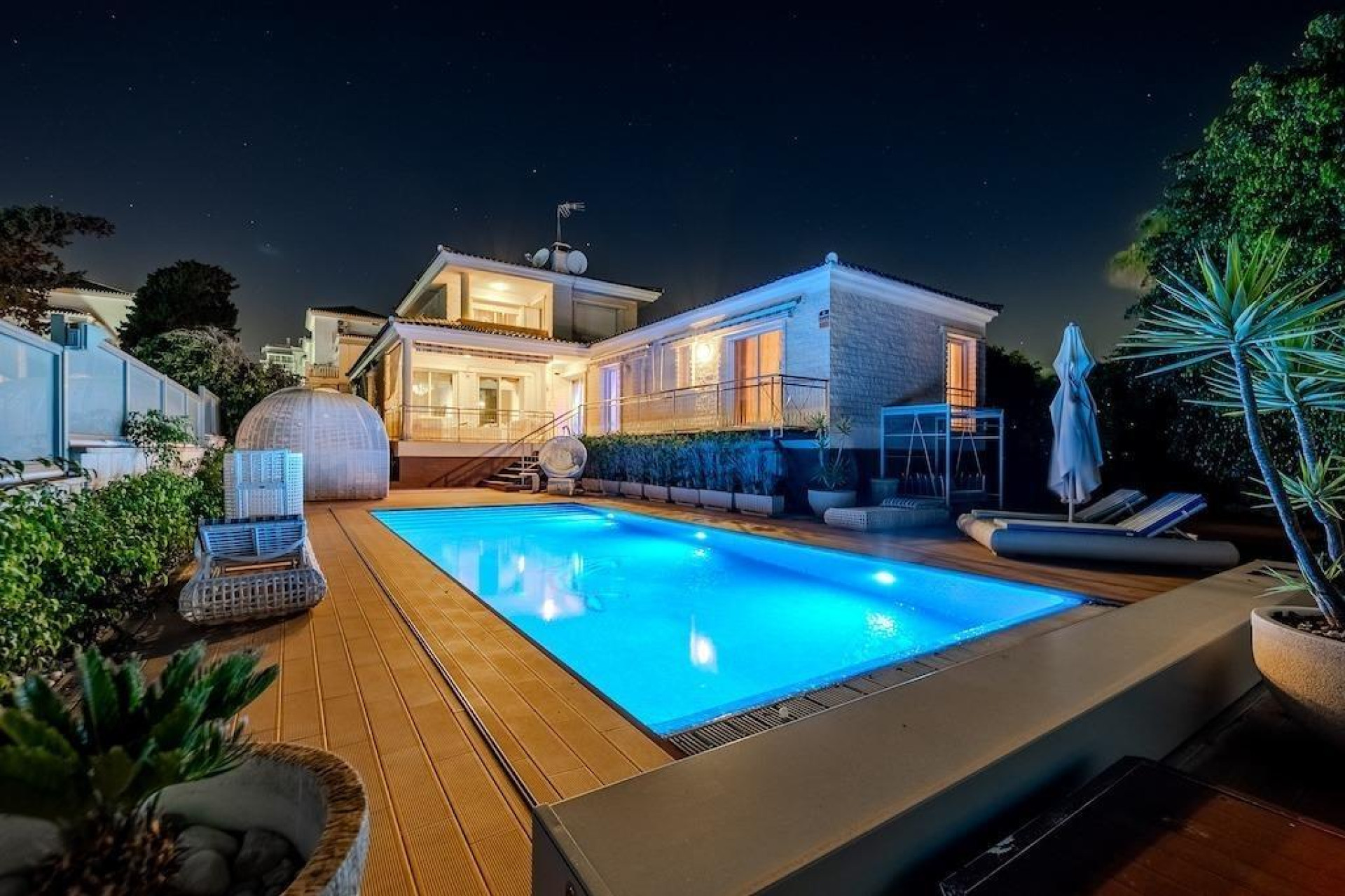 Resale - Villa de Lujo - Torrevieja - Torre la mata