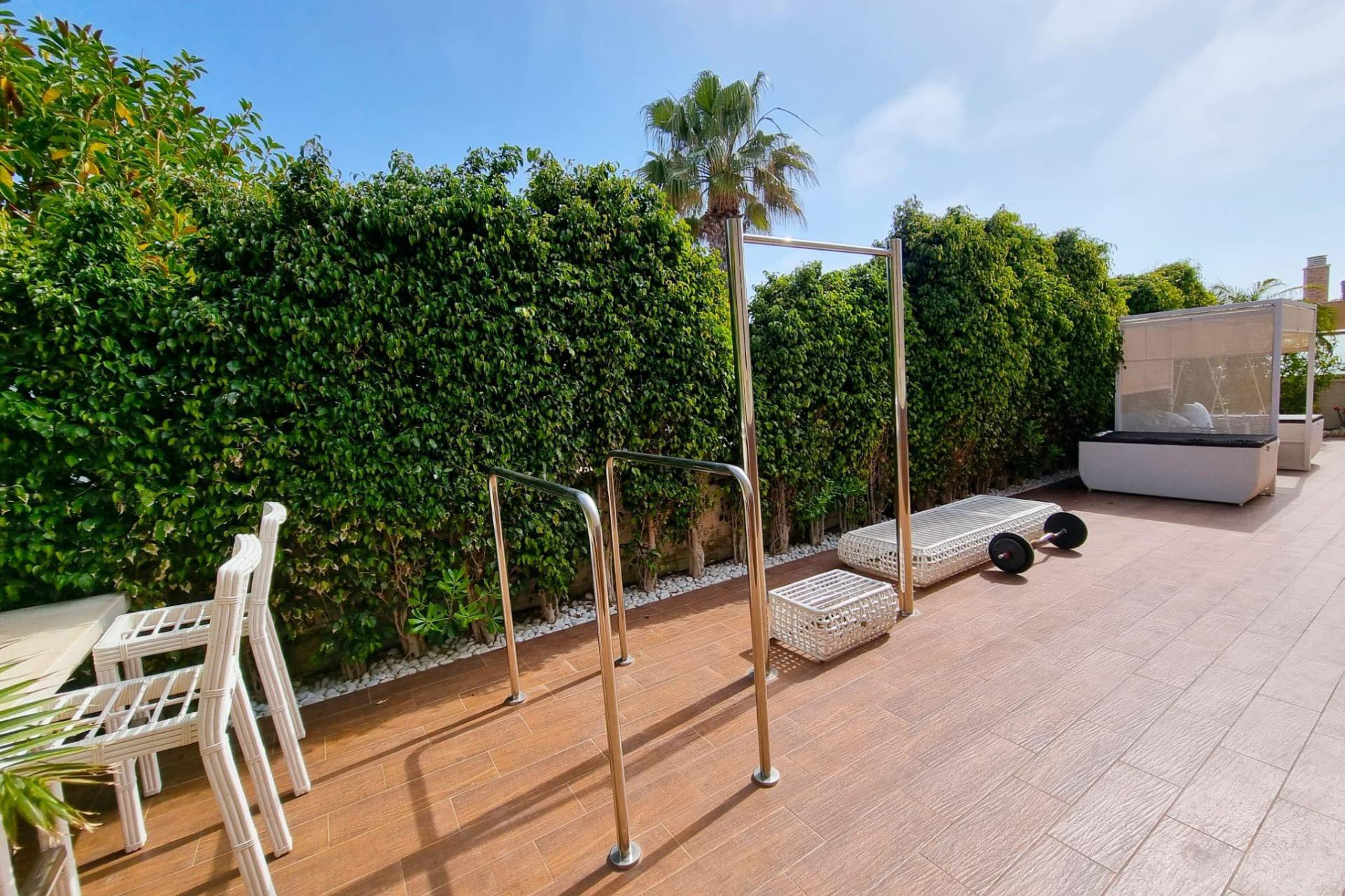 Resale - Villa de Lujo - Torrevieja - Torre la mata