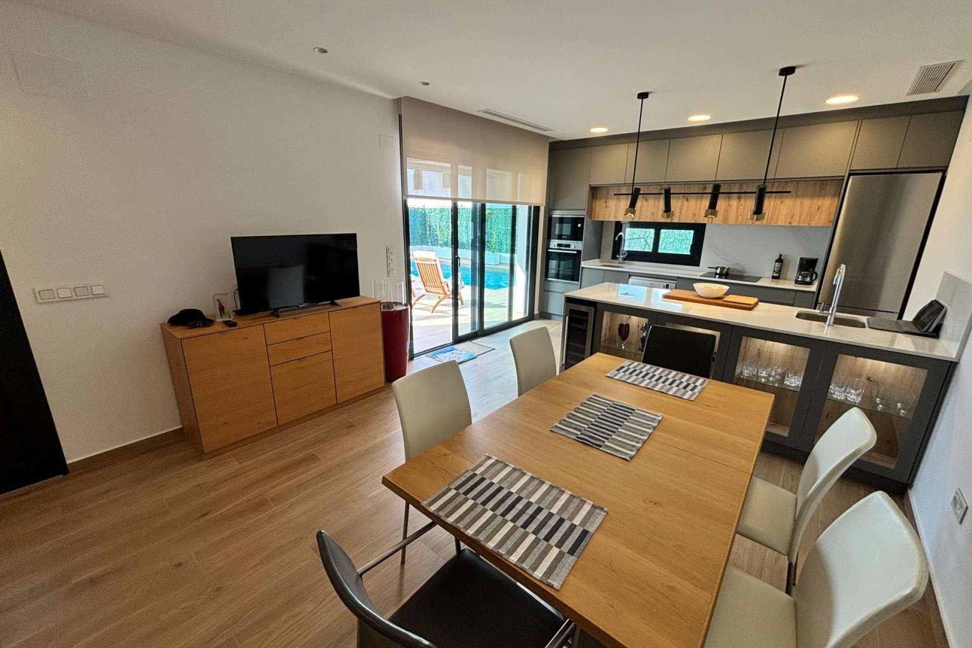 Resale - Villa Detached - Ciudad Quesada