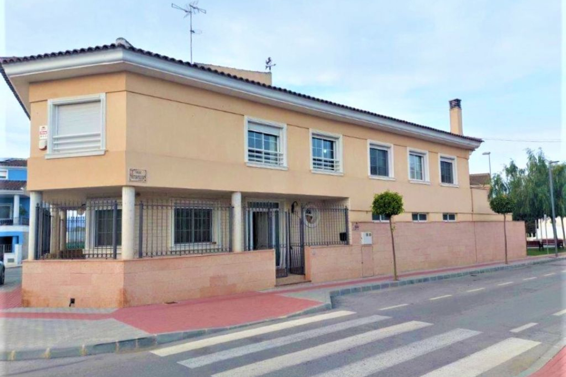 Resale - Villa - Dolores