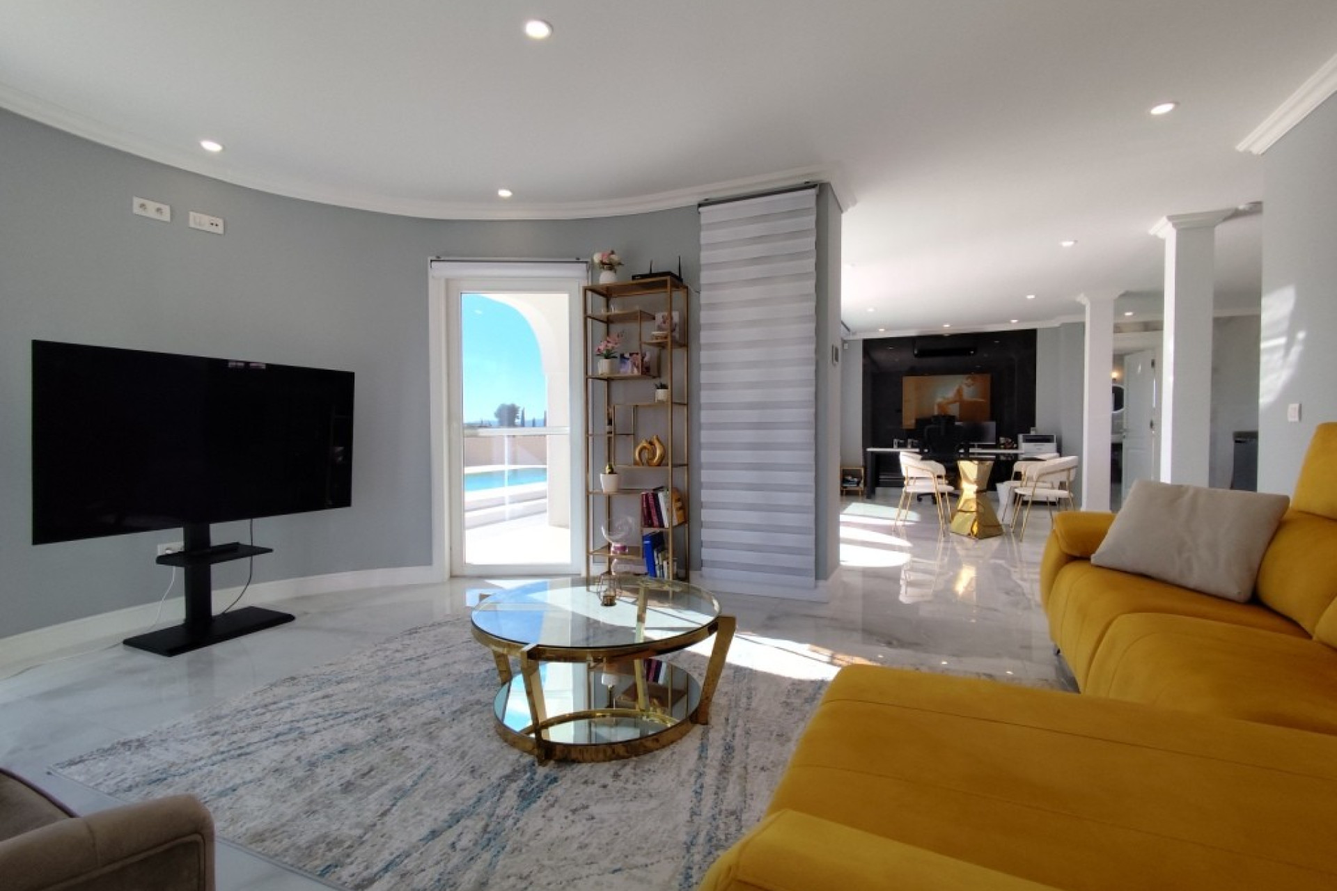 Resale - Villa - El Mudamiento