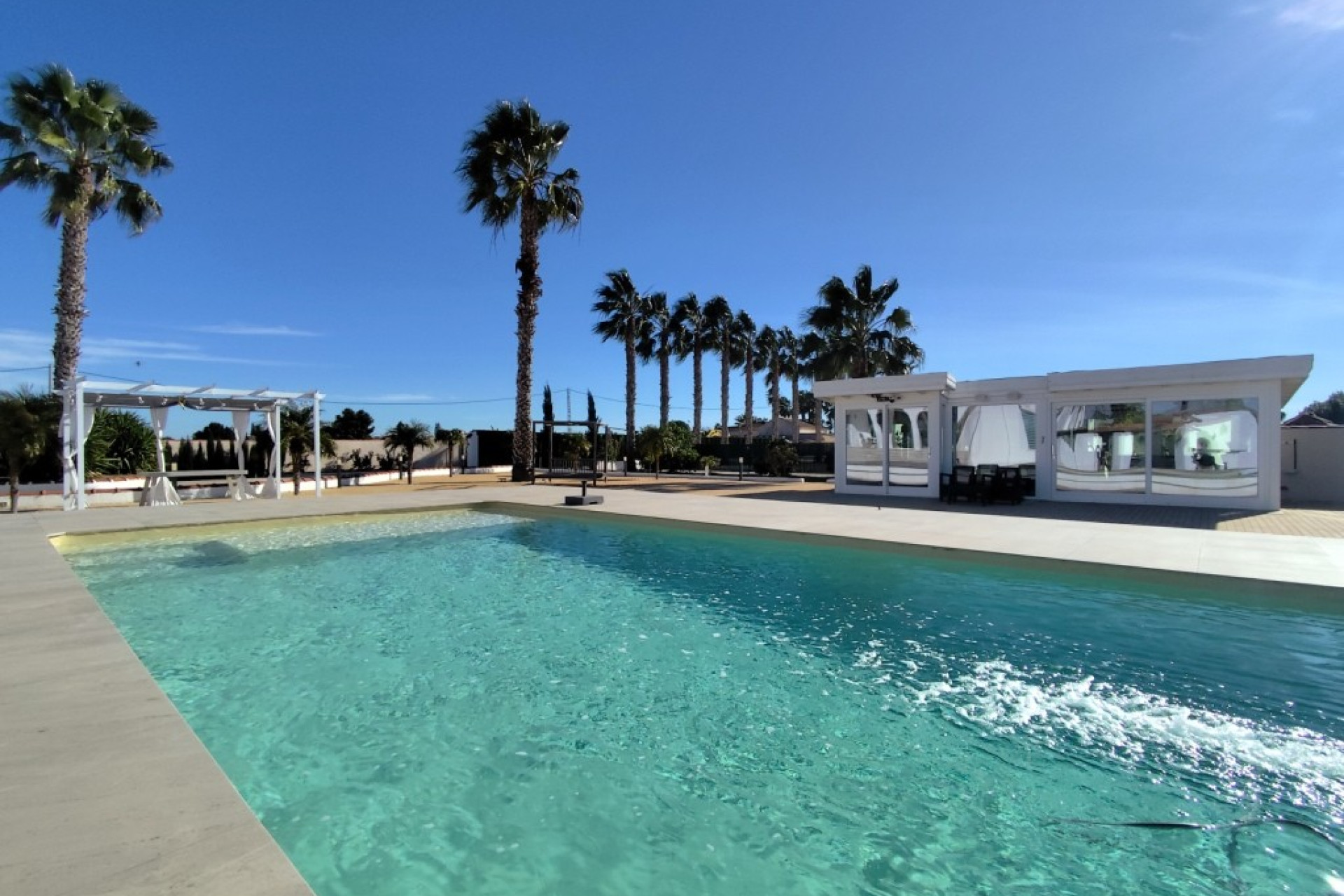 Resale - Villa - El Mudamiento