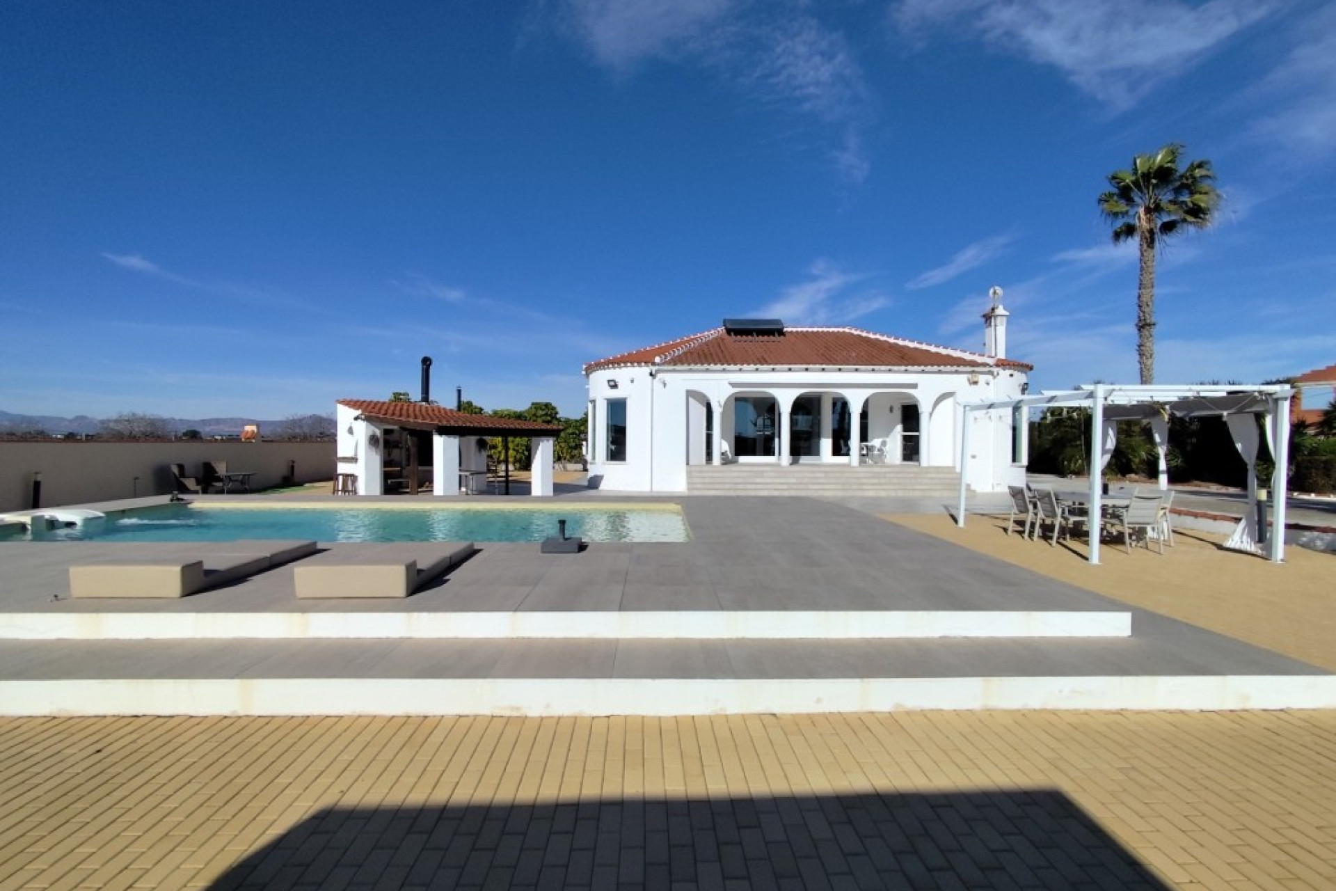 Resale - Villa - El Mudamiento