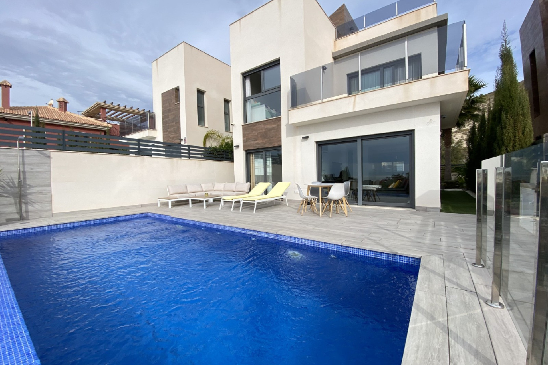 Resale - Villa - Finestrat - Finestrat Urbanizaciones