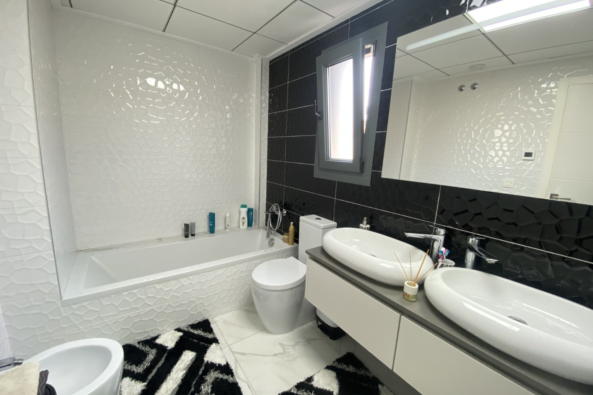 Resale - Villa - Finestrat - Finestrat Urbanizaciones