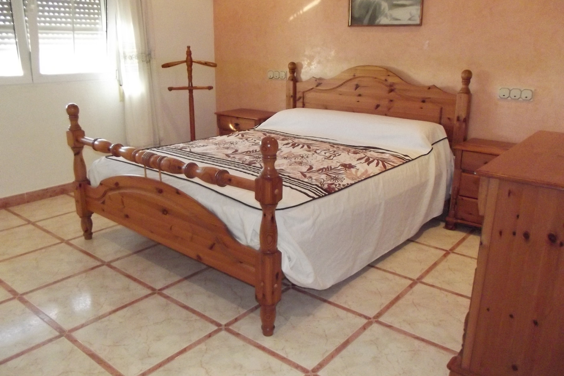 Resale - Villa for sale - Torrevieja - El Chaparral