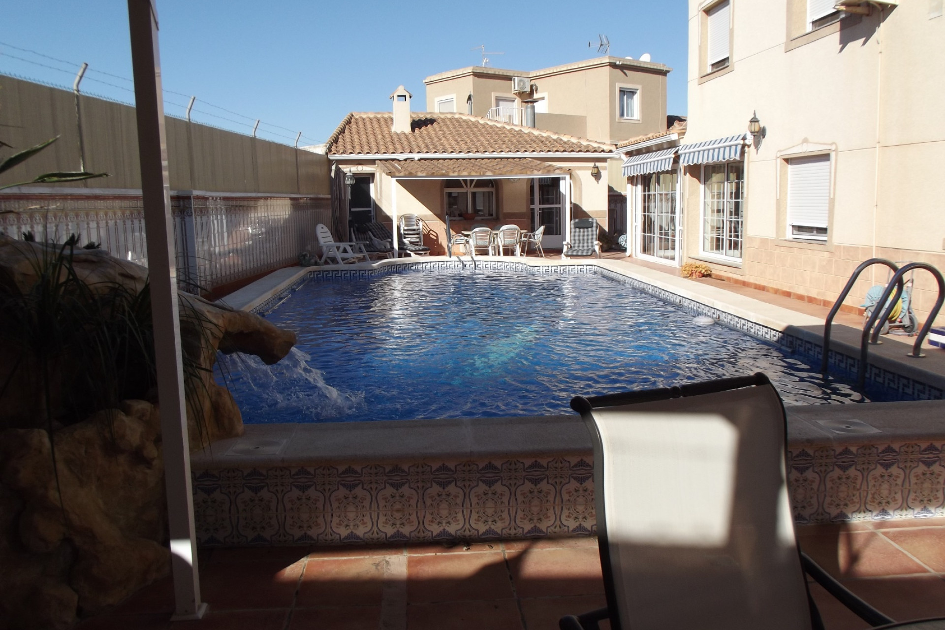 Resale - Villa for sale - Torrevieja - El Chaparral