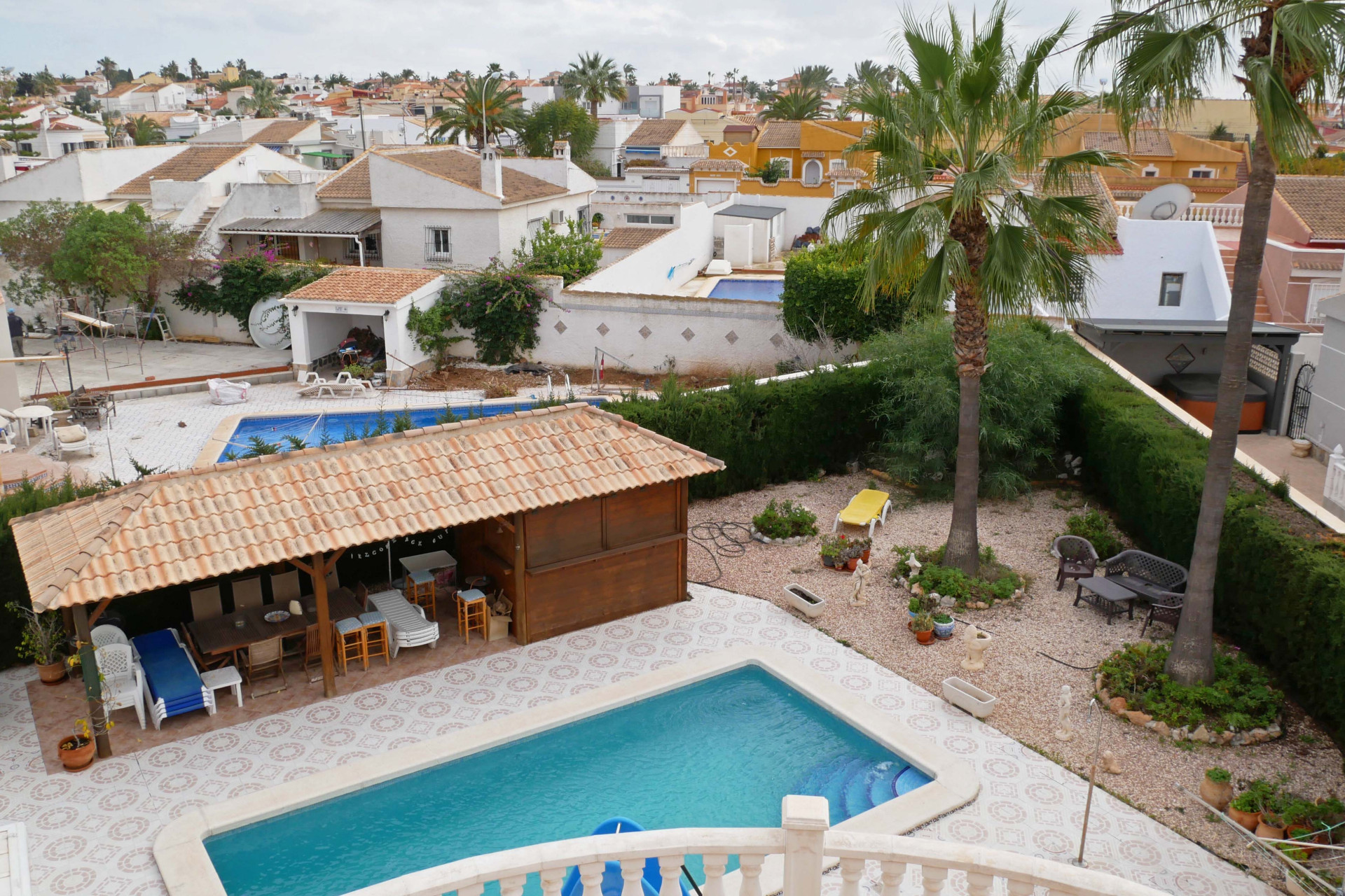 Resale - Villa for sale - Torrevieja - El Chaparral