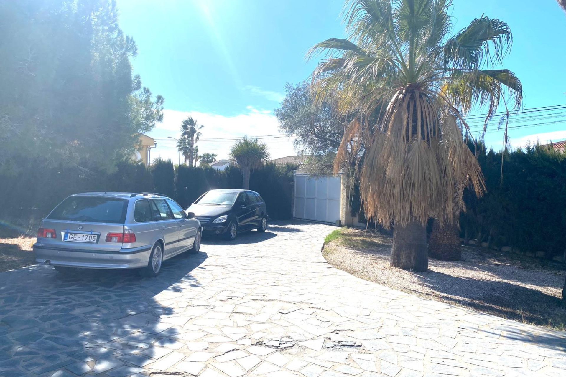 Resale - Villa for sale - Torrevieja - El Chaparral