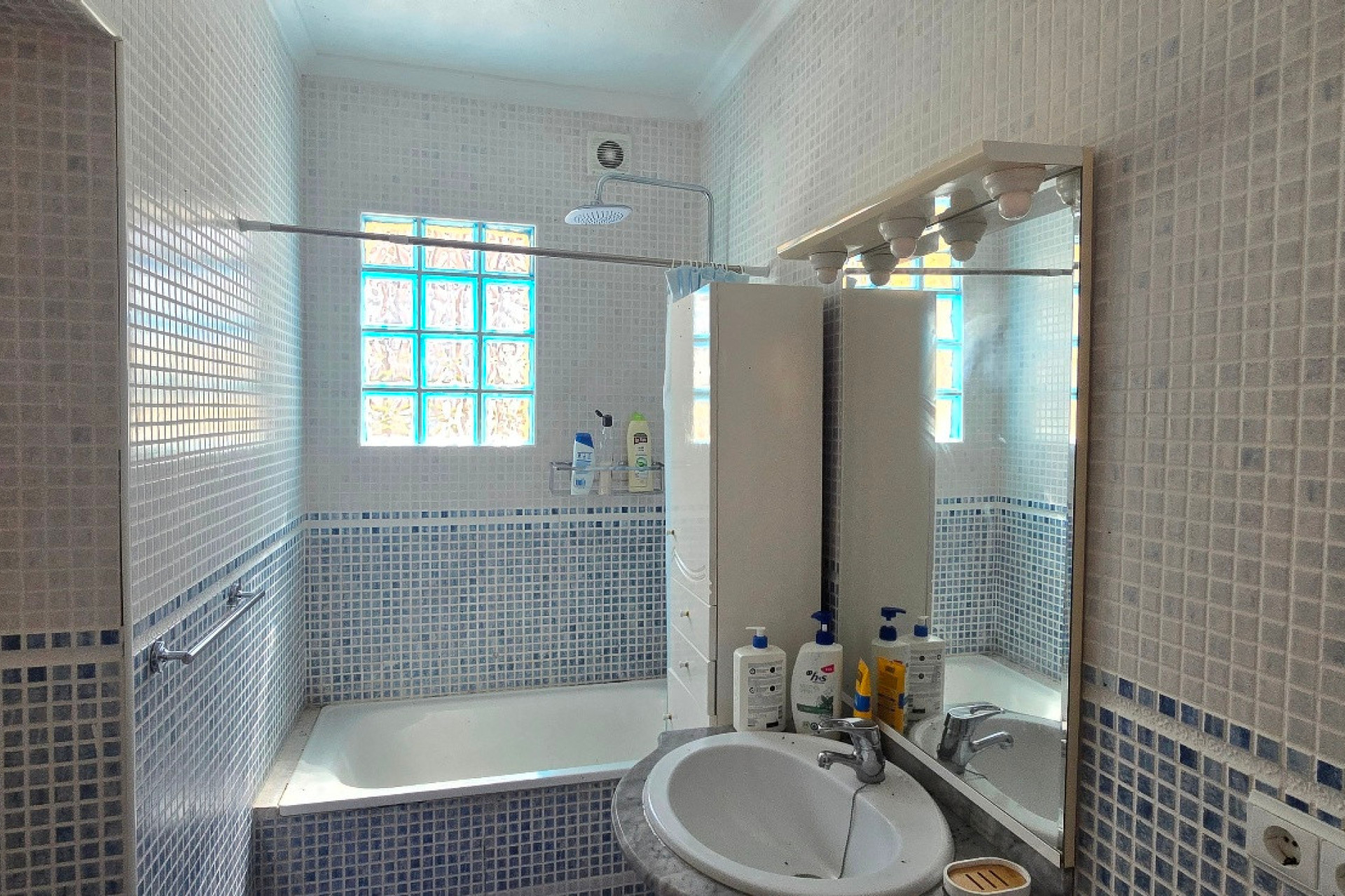 Resale - Villa for sale - Torrevieja - El Chaparral