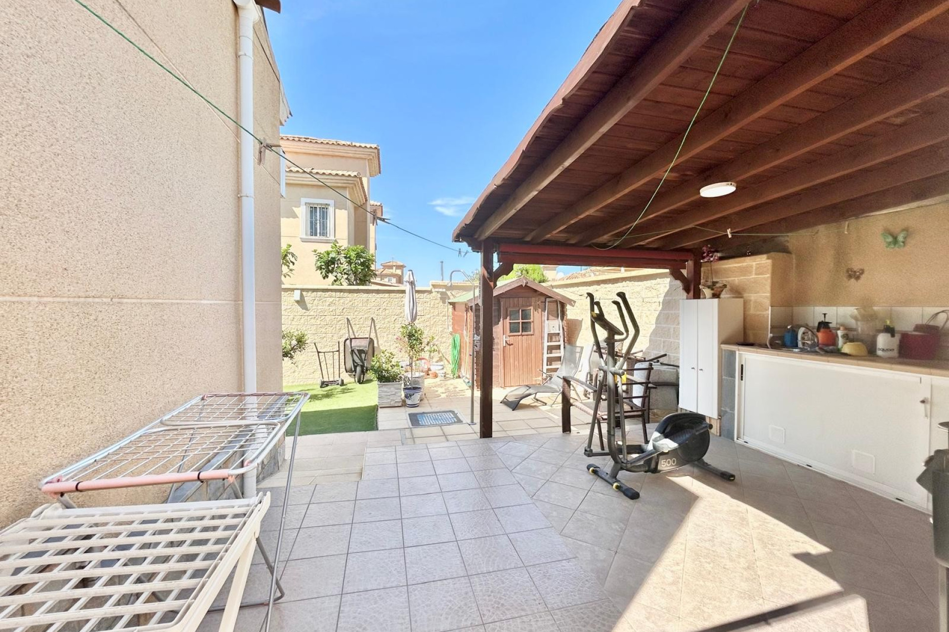 Resale - Villa for sale - Torrevieja - La Siesta