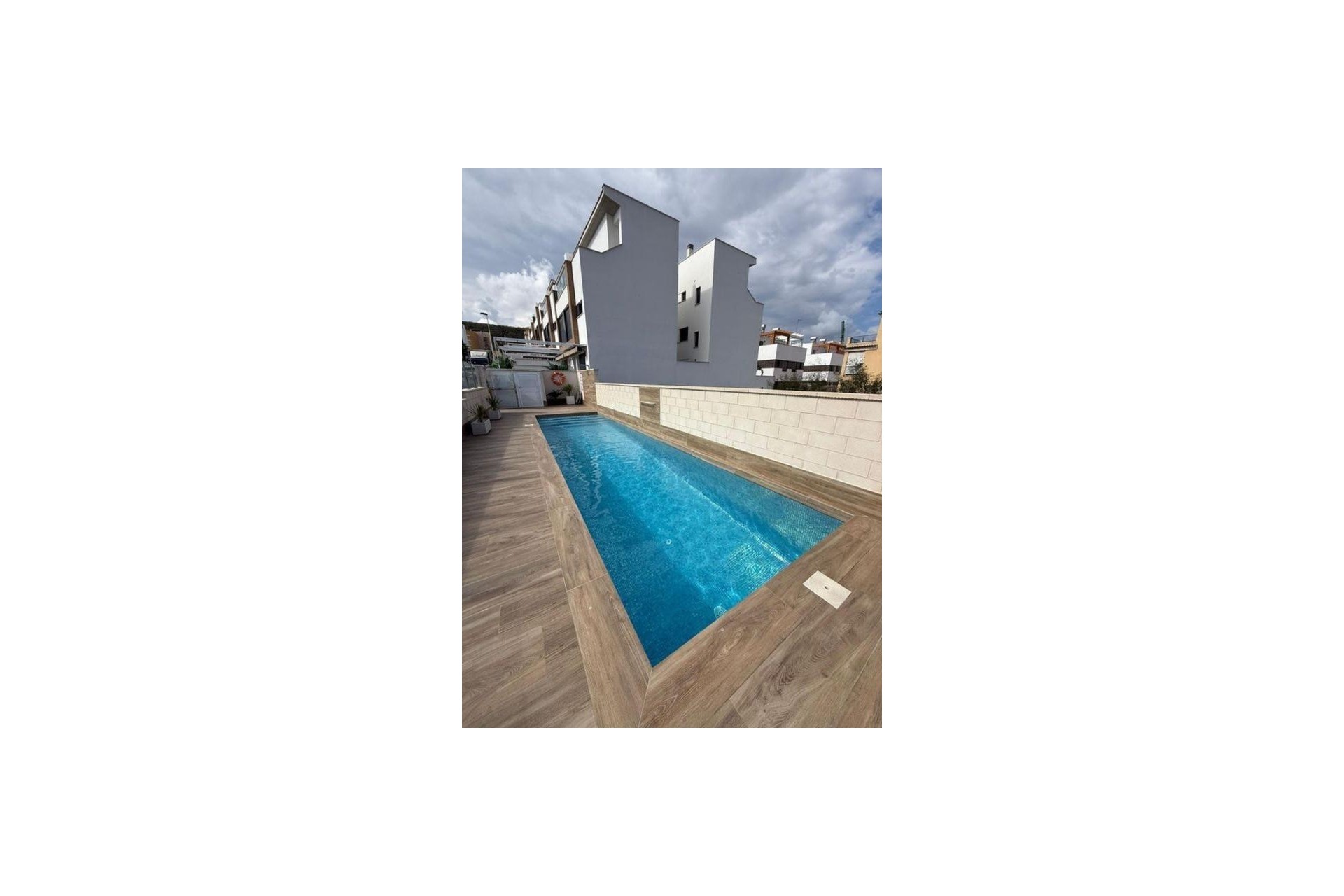 Resale - Villa - Guardamar del Segura