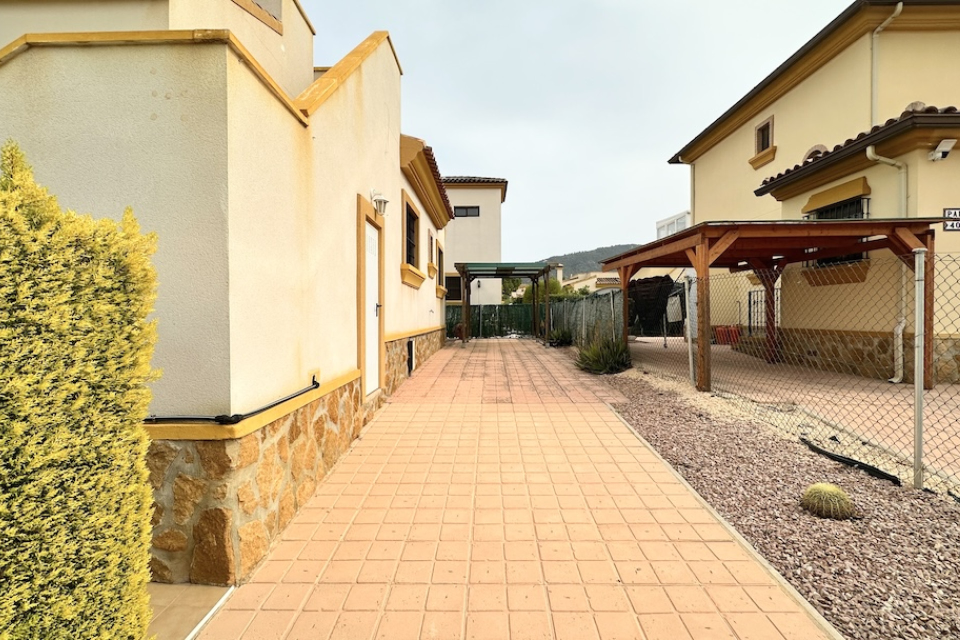 Resale - Villa - HONDON DE LAS NIEVES