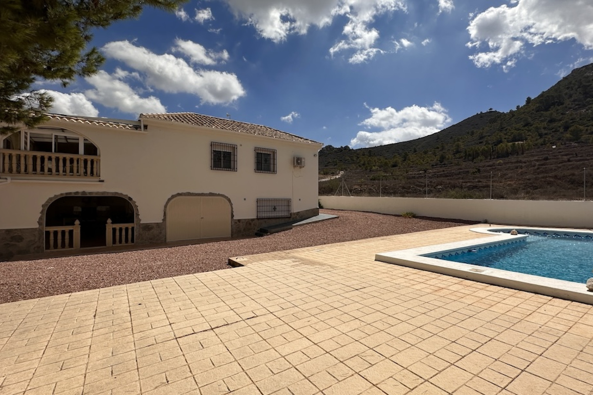 Resale - Villa - HONDON DE LOS FRAILES